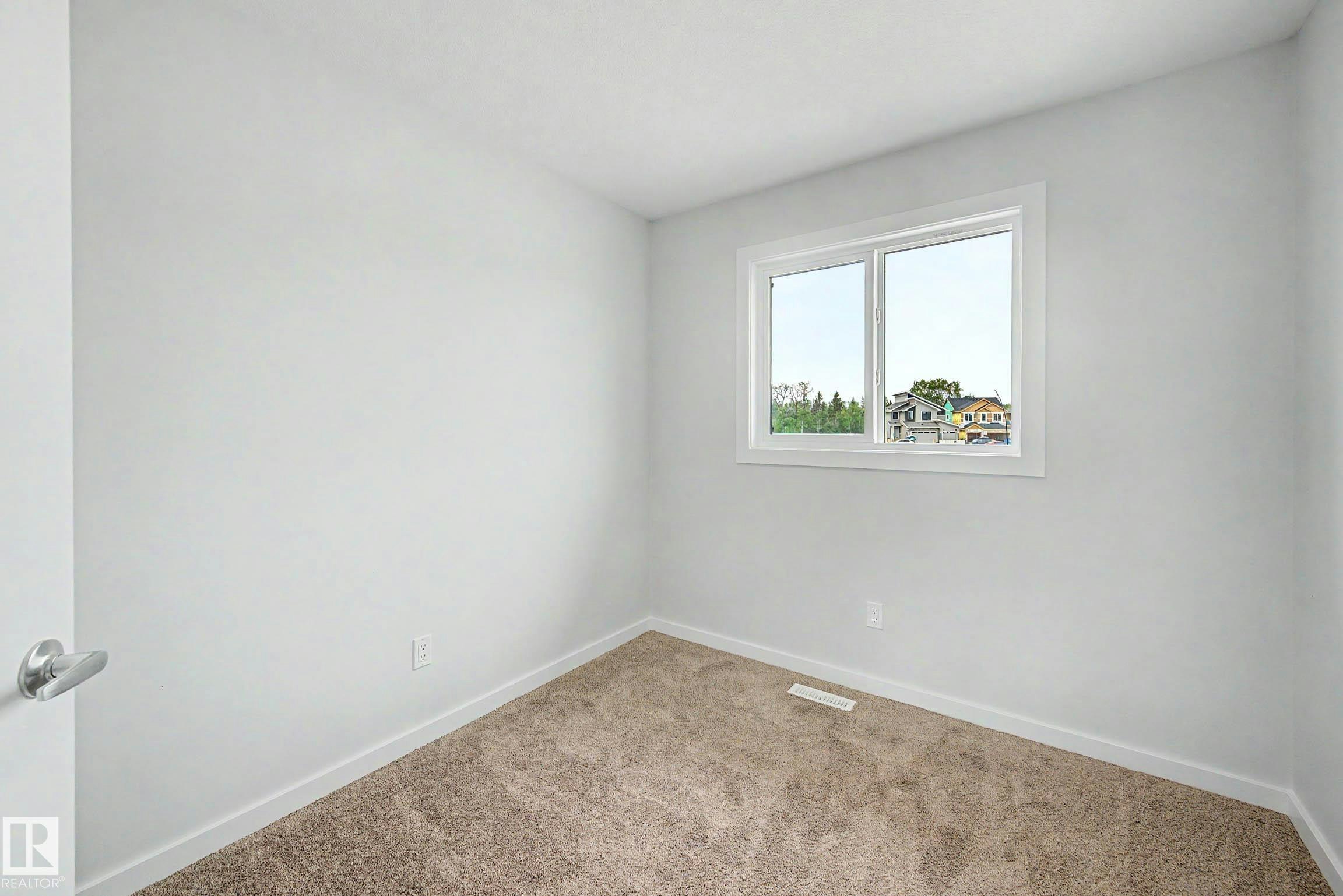 21120 25 Ave, Edmonton, AB, T6M 3H1 - 23