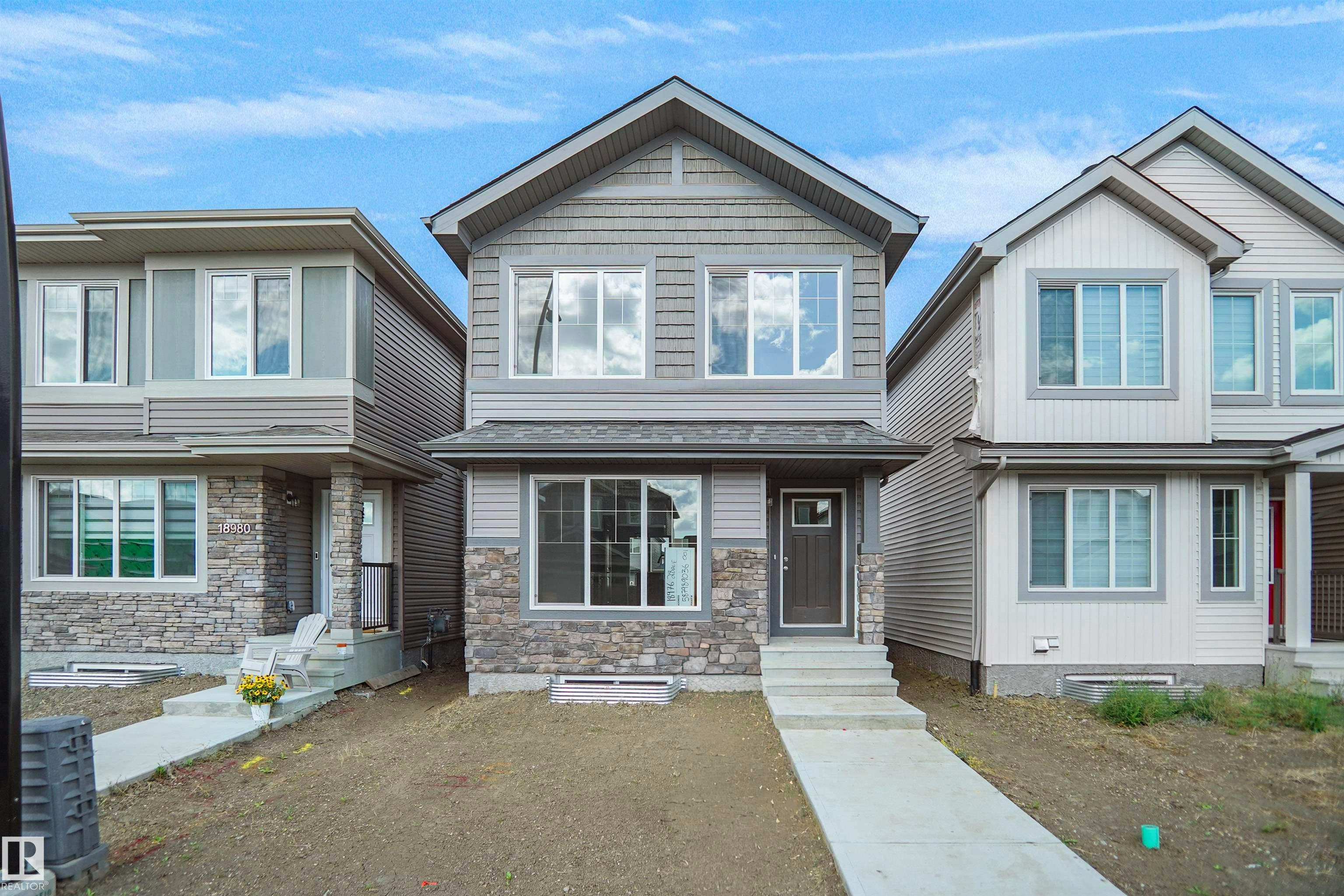 18976 28 Avenue, Edmonton, AB, T5Y 4G2