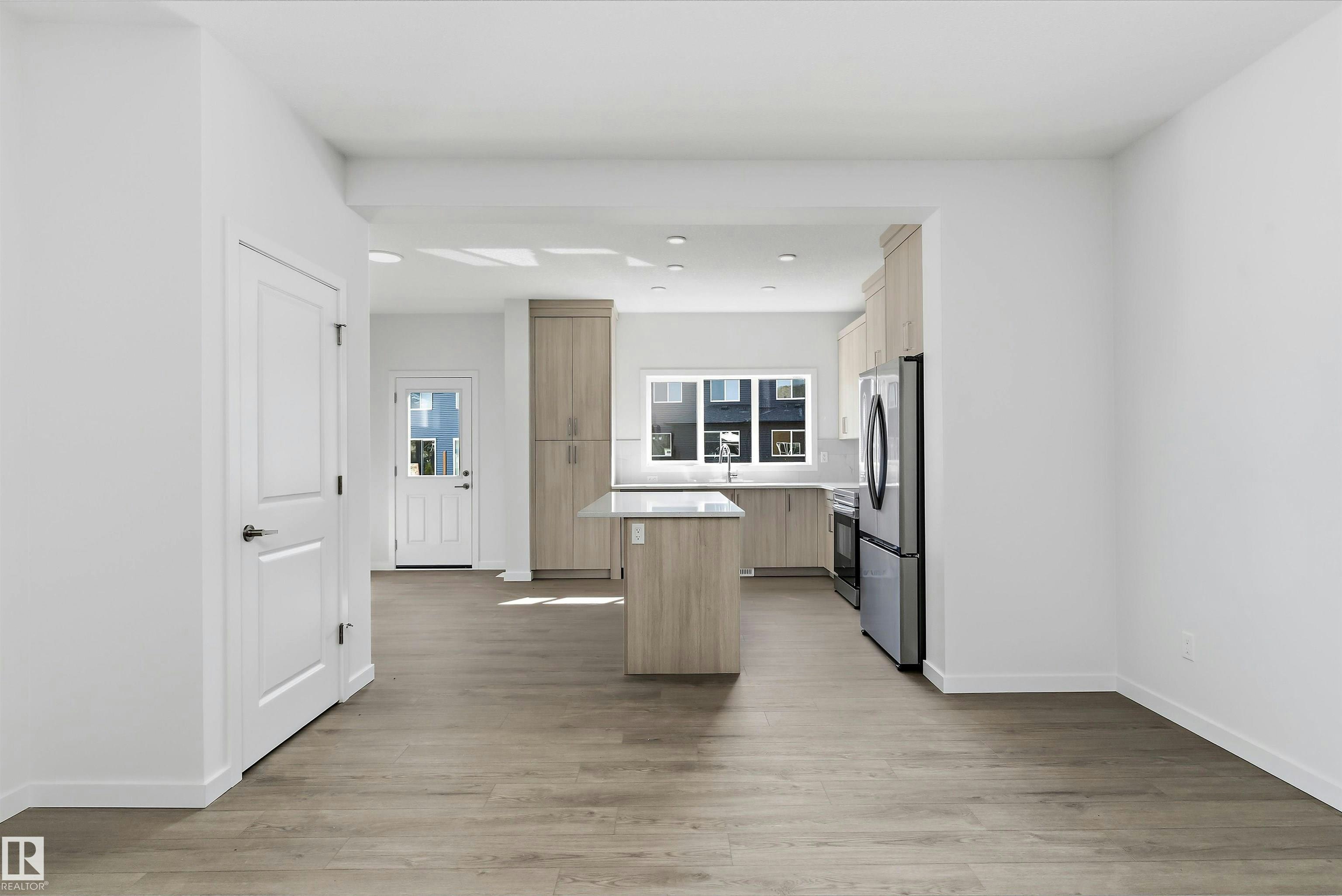 5633 Hawthorn Way, Edmonton, AB, T6X 3K7 - 5