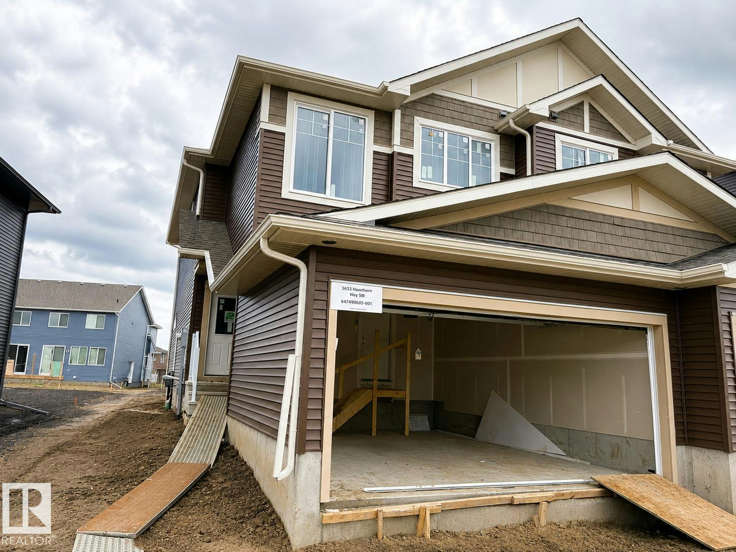 5633 Hawthorn Way, Edmonton, AB, T6X 3K7