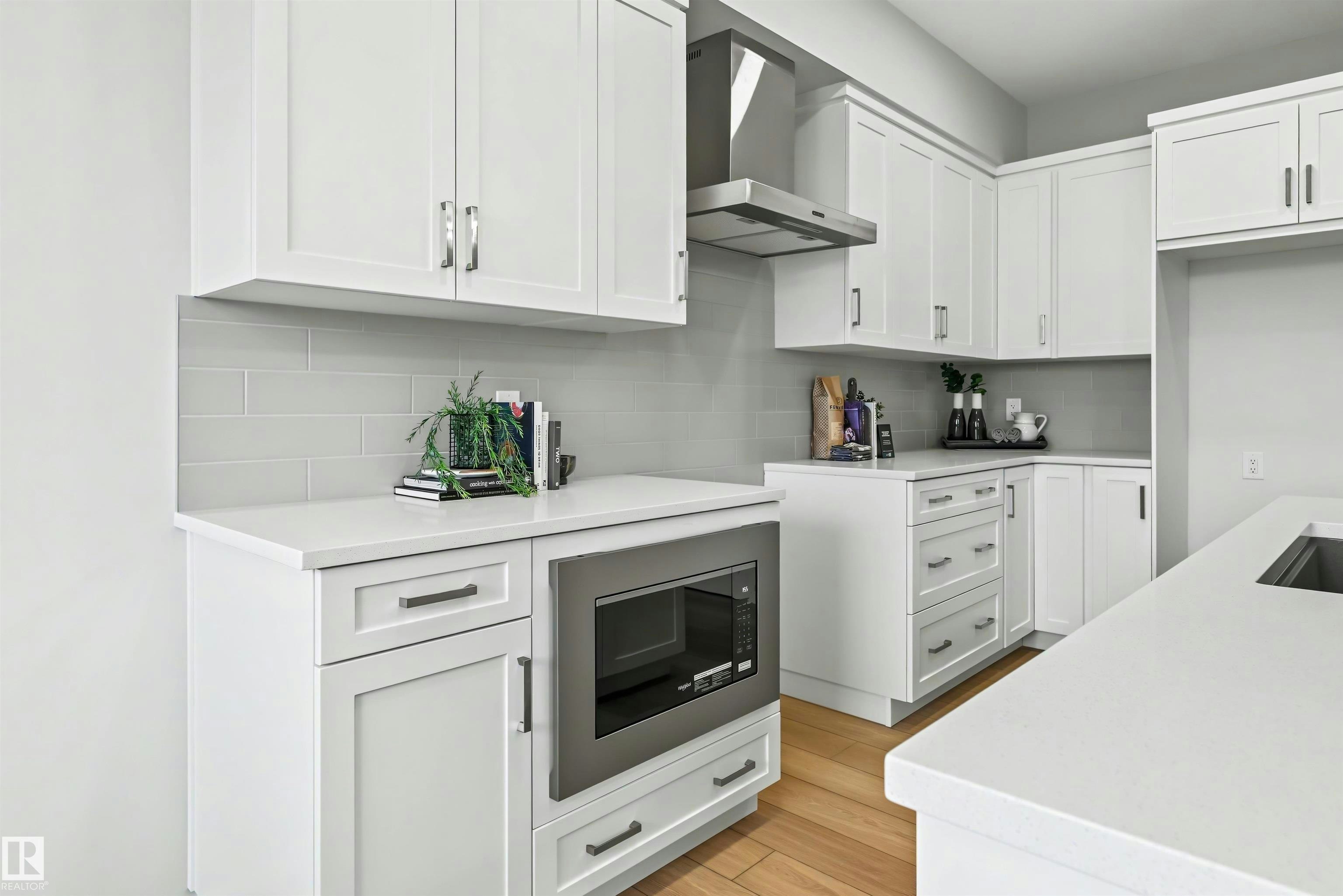 19631 30 Avenue, Edmonton, AB, T6M 3L9 - 9