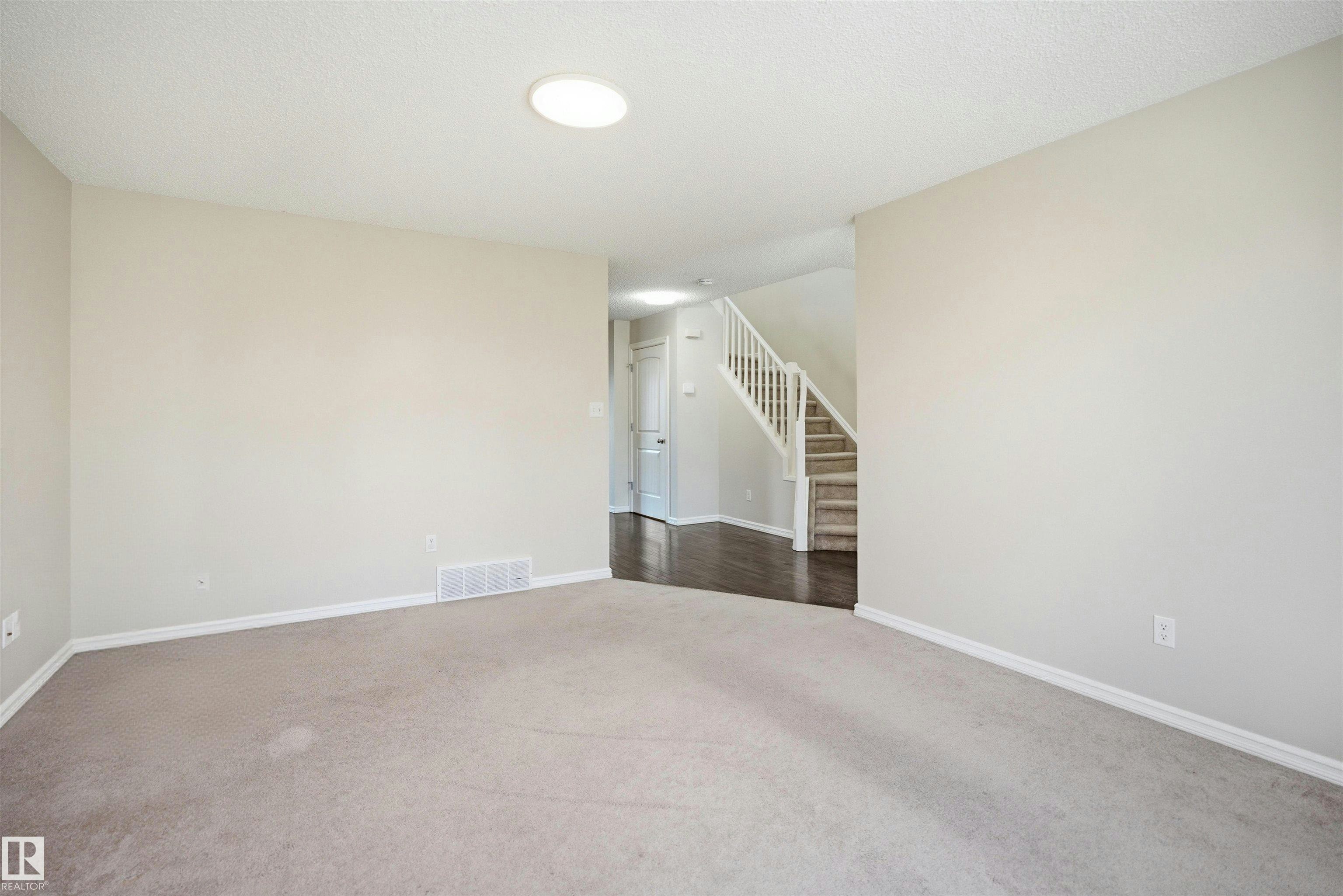 1124 37a Avenue, Edmonton, AB, T6T 0E7 - 6