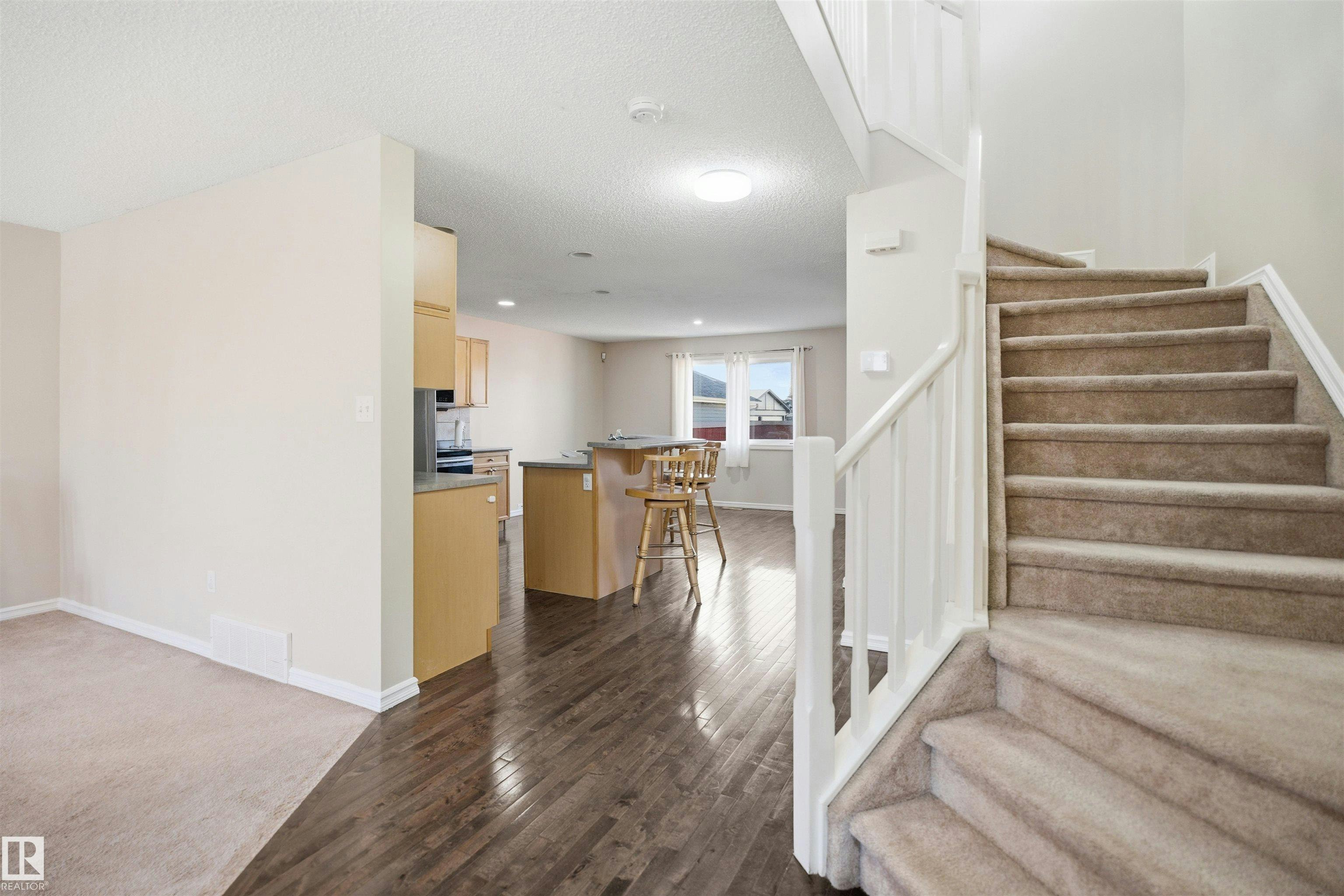 1124 37a Avenue, Edmonton, AB, T6T 0E7 - 7
