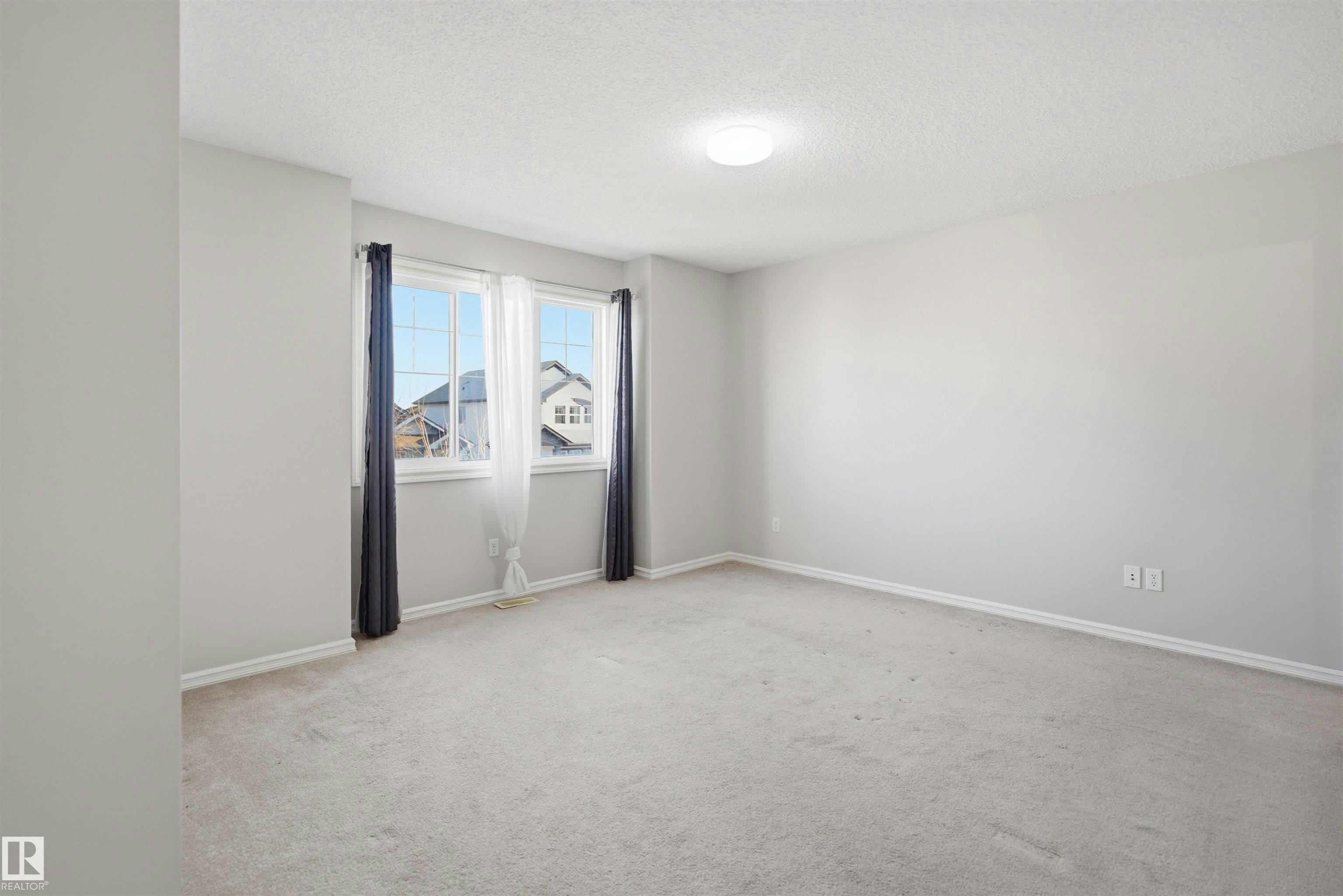 1124 37a Avenue, Edmonton, AB, T6T 0E7 - 17