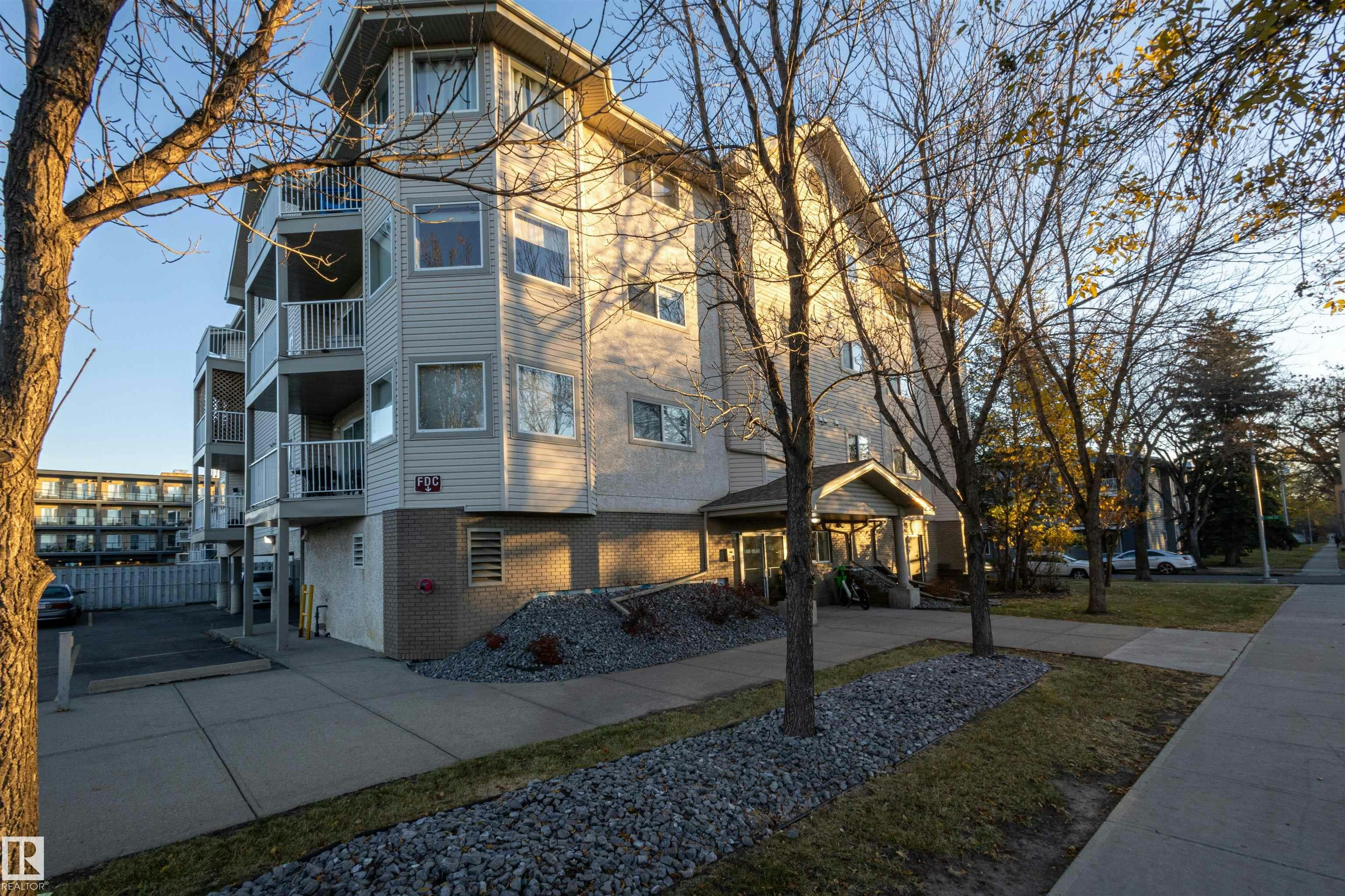 201-11408 108 Avenue, Edmonton, AB, T5H 4R5