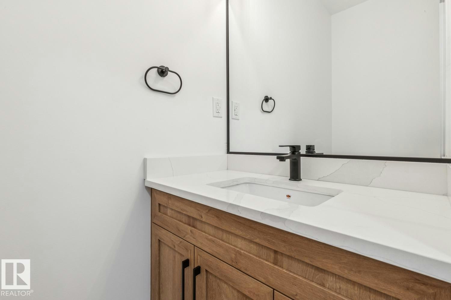 11336 130 Street, Edmonton, AB, T5M 1A2 - 15