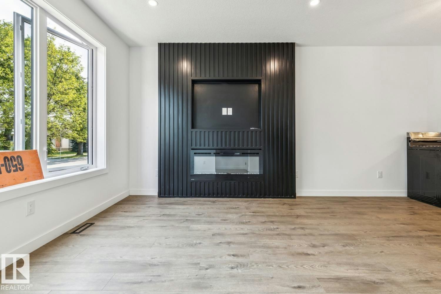 11336 130 Street, Edmonton, AB, T5M 1A2 - 8