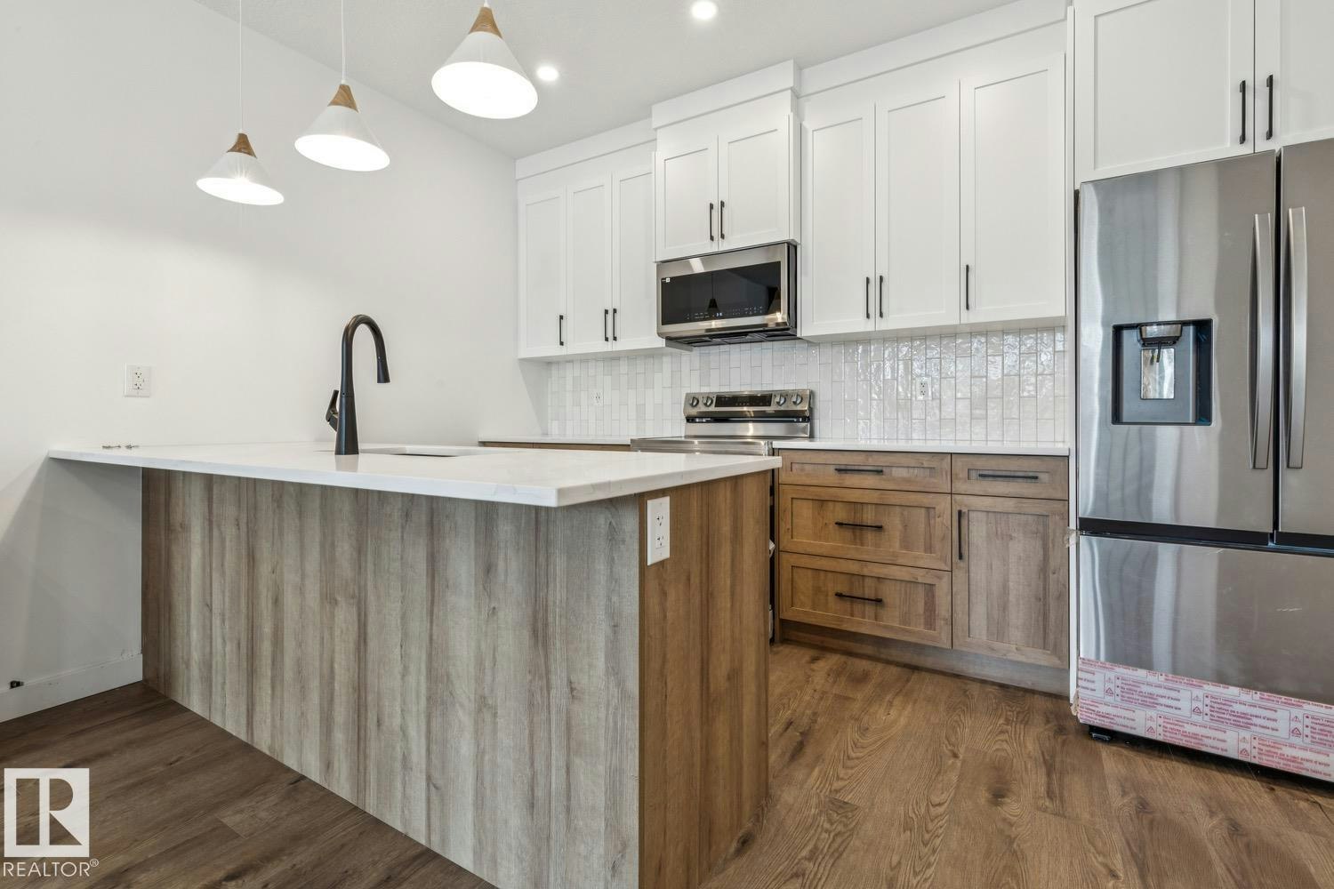 11336 130 Street, Edmonton, AB, T5M 1A2 - 12