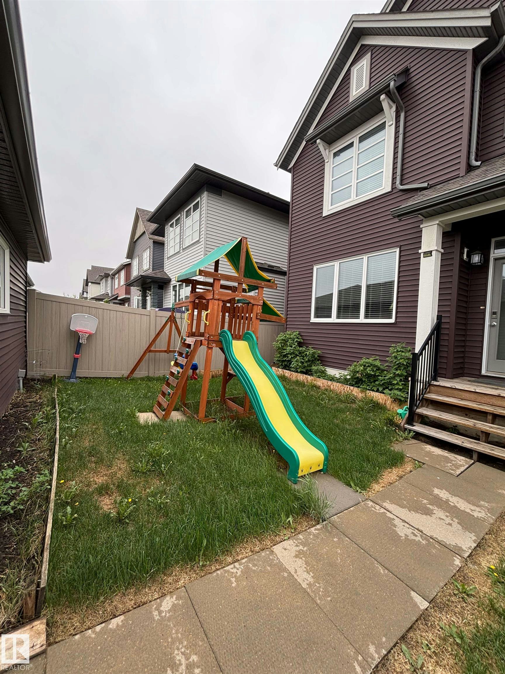 1908 25 Street, Edmonton, AB, T6T 2H7 - 2