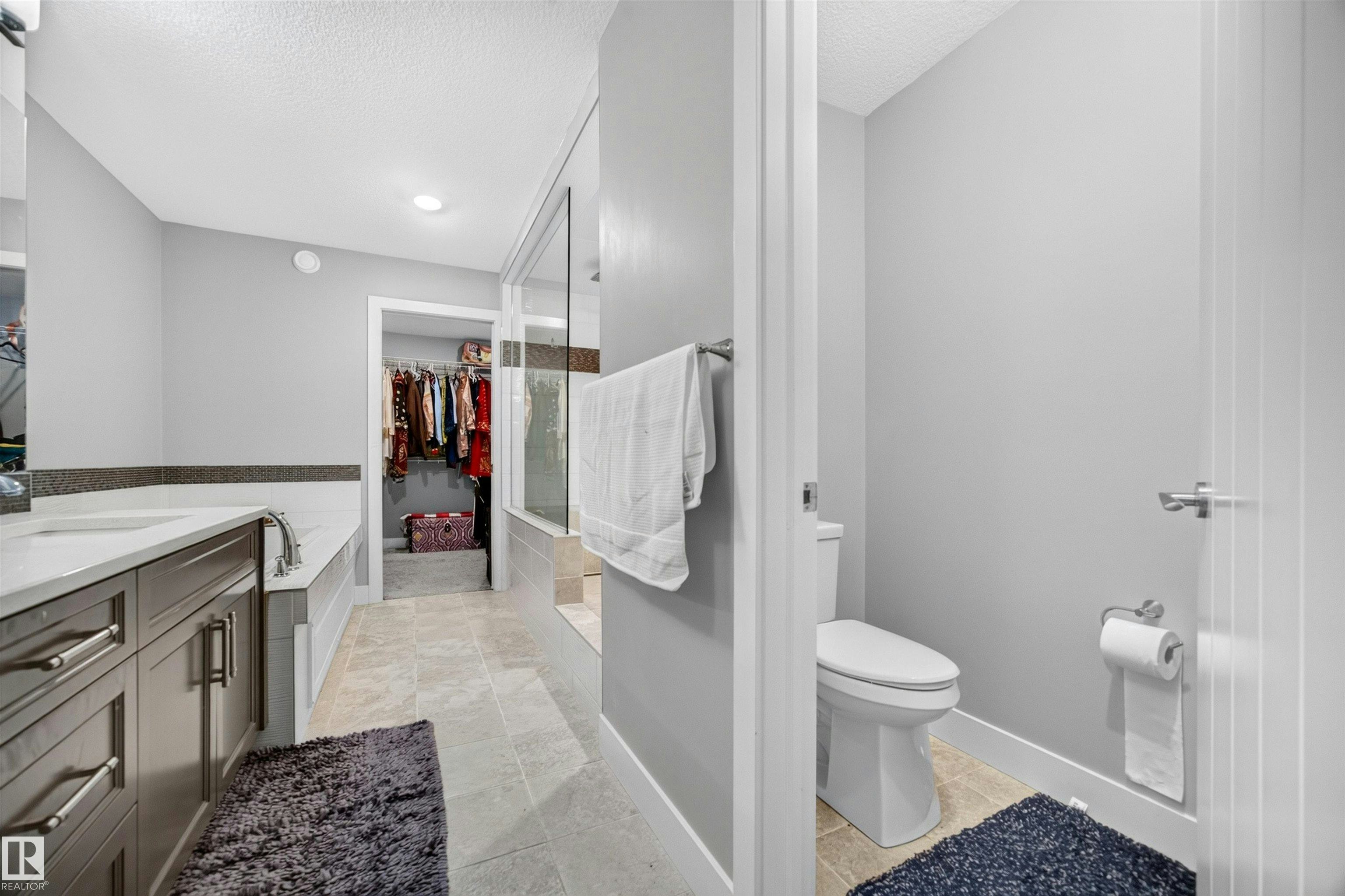 1603 158 Street, Edmonton, AB, T6W 3E6 - 46