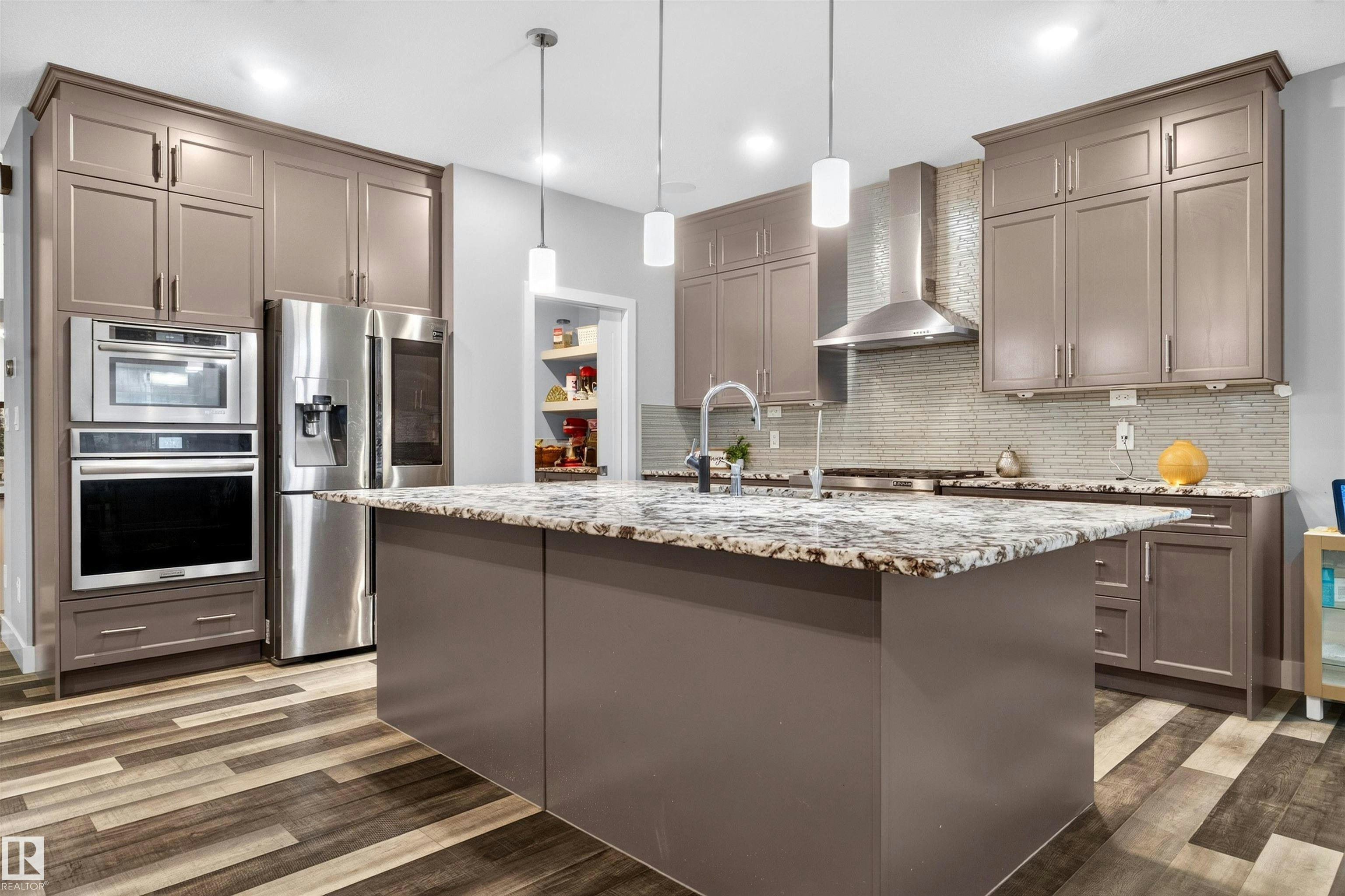 1603 158 Street, Edmonton, AB, T6W 3E6 - 15