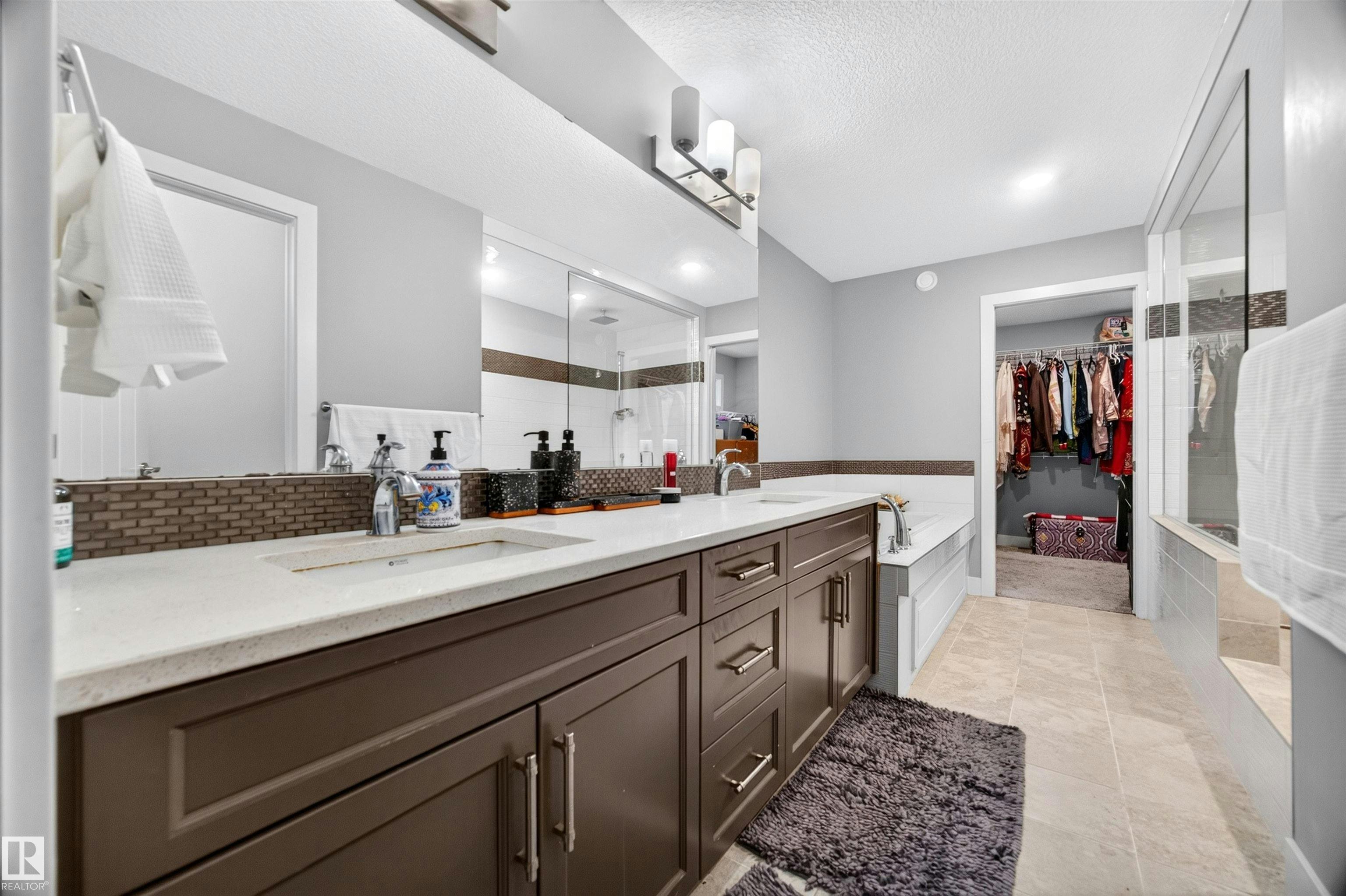 1603 158 Street, Edmonton, AB, T6W 3E6 - 45