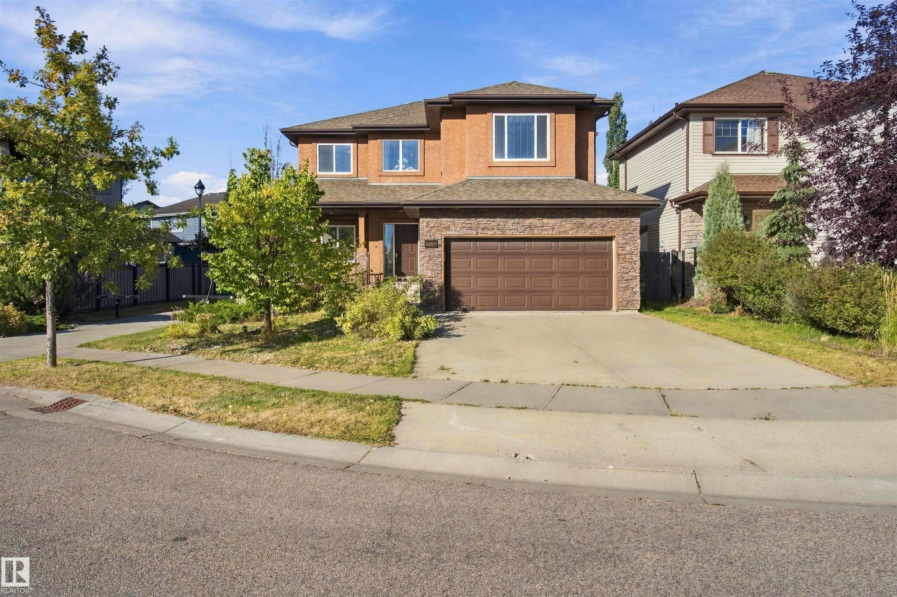 1660 Malone Way, Edmonton, AB, T6R 0H4