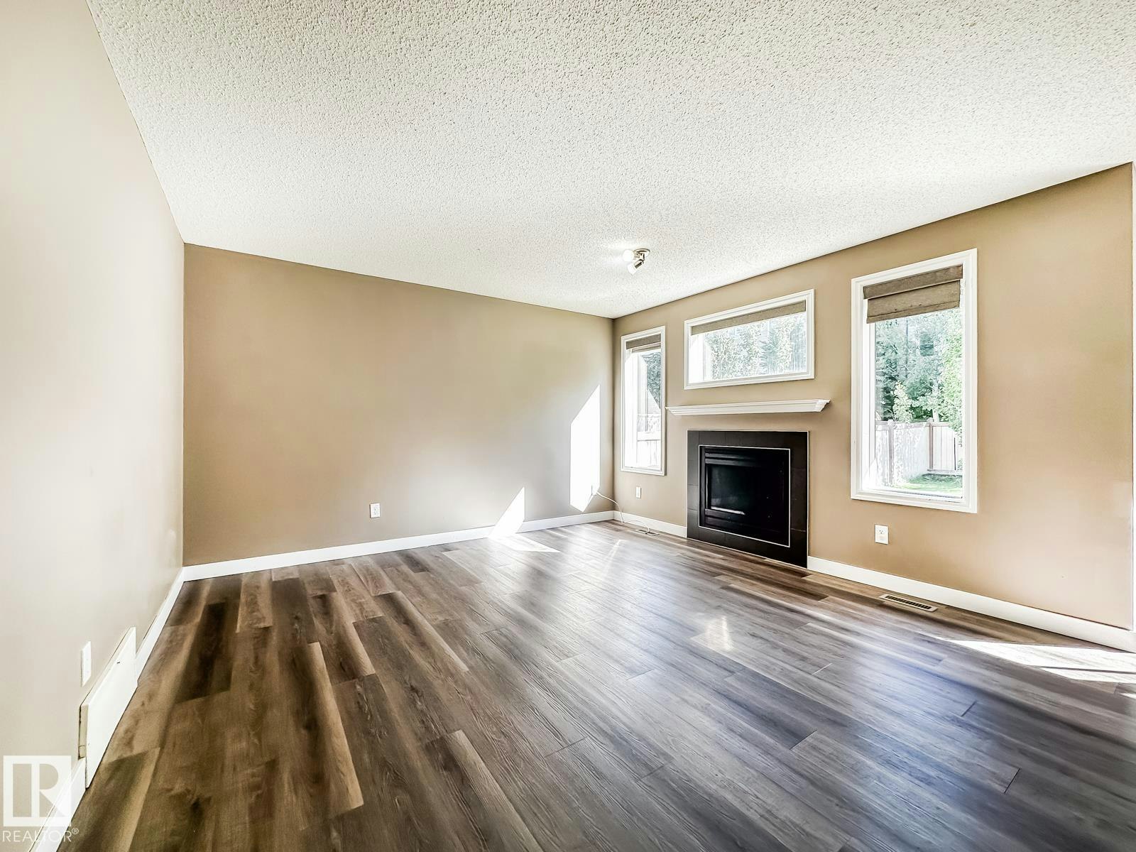 6123 13 Avenue, Edmonton, AB, T6X 0M6 - 6