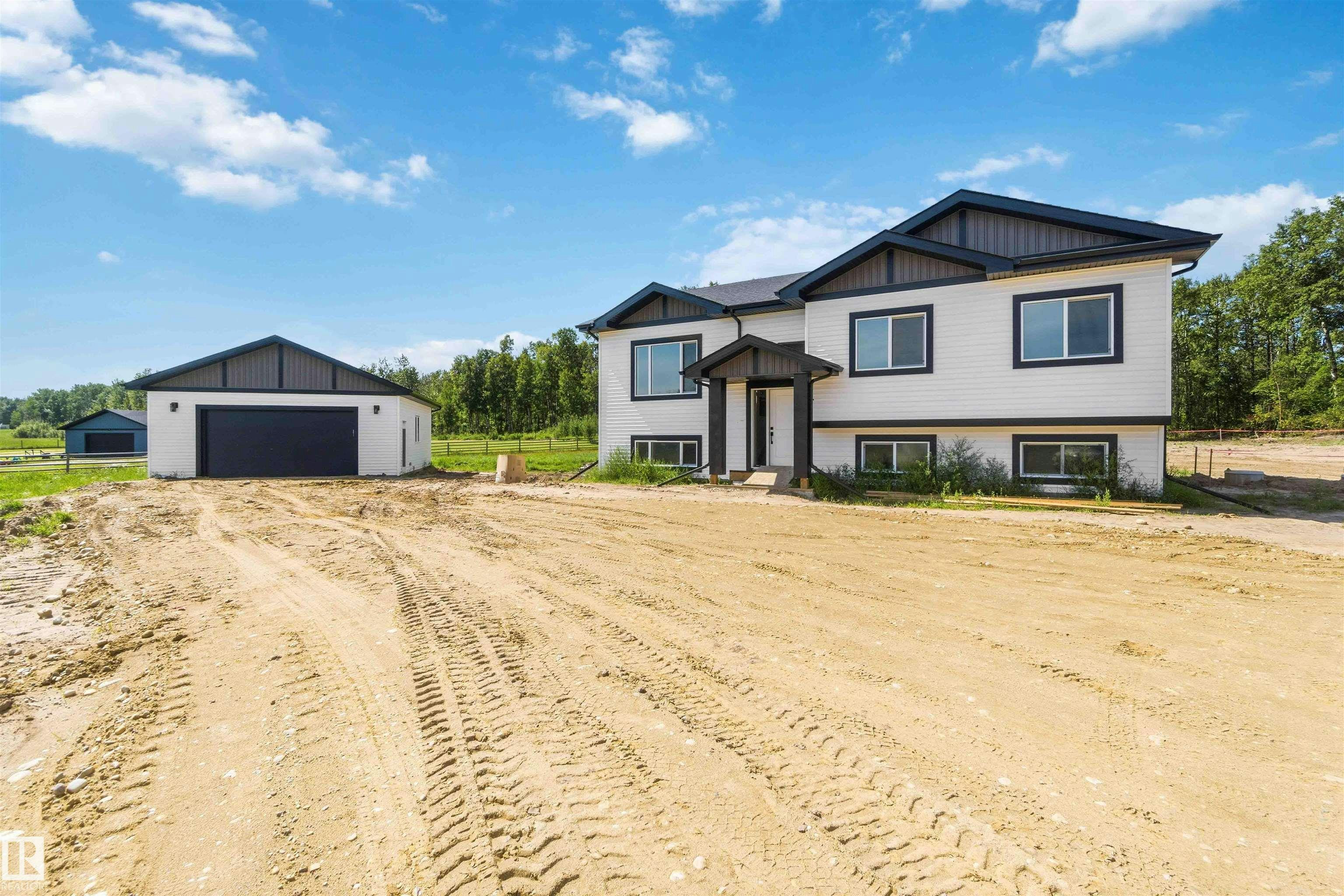 401-55108 Range Road 15, Rural Lac Ste. Anne County, AB, T0E 1V0