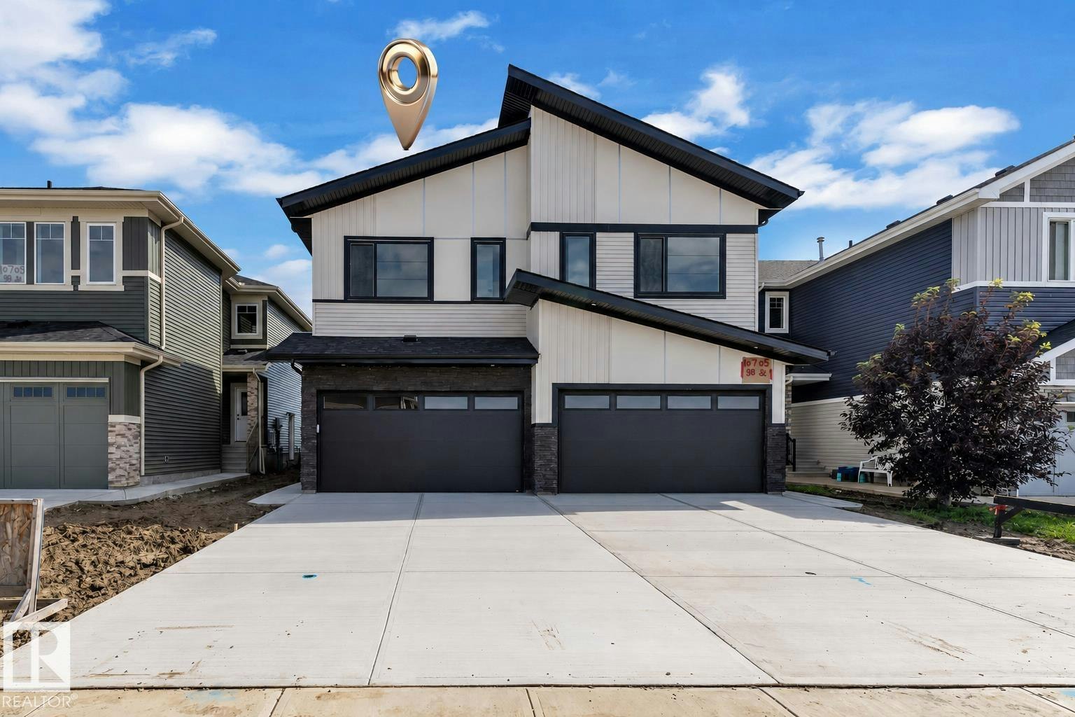 10707 98 Street, Morinville, AB, T8R 2R2
