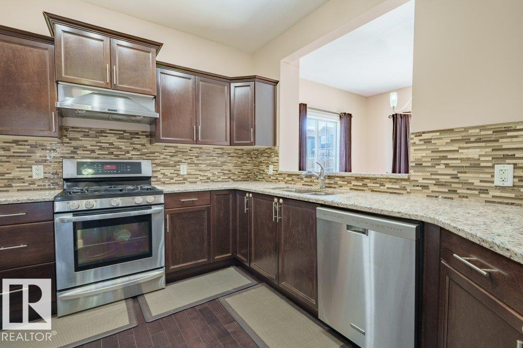 6103 18 Avenue, Edmonton, AB, T6X 0W3 - 10