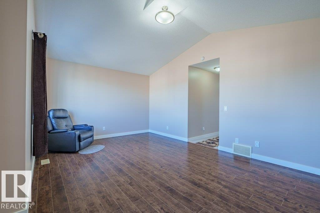 6103 18 Avenue, Edmonton, AB, T6X 0W3 - 27