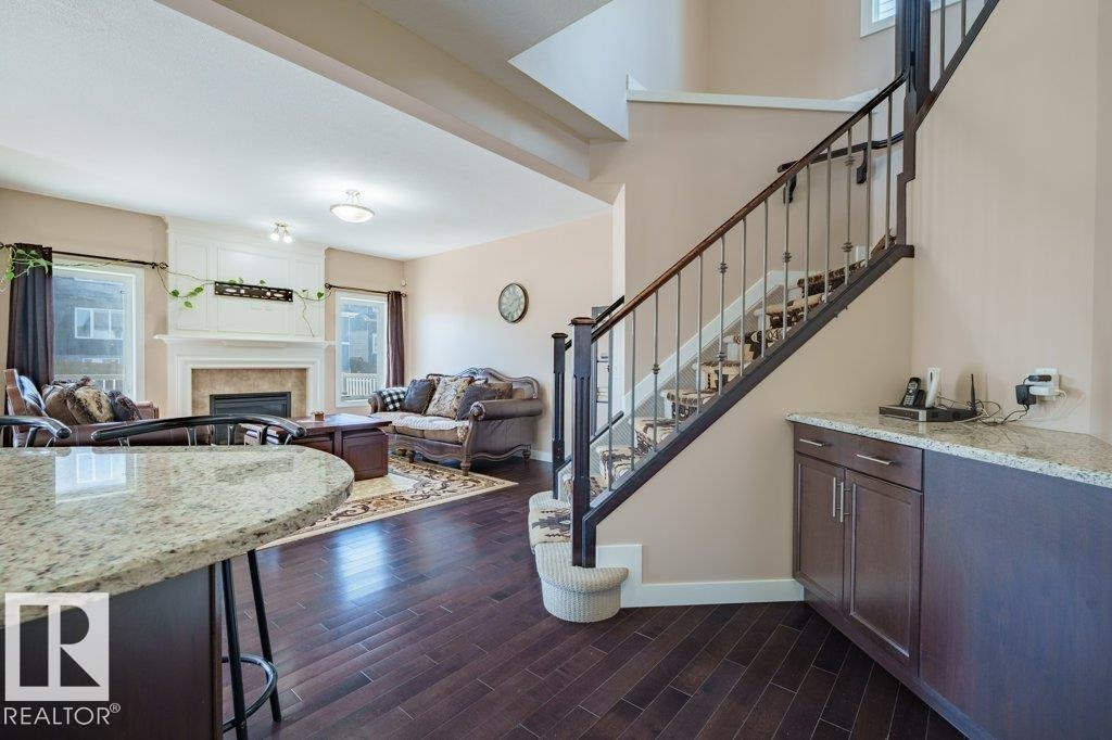 6103 18 Avenue, Edmonton, AB, T6X 0W3 - 7