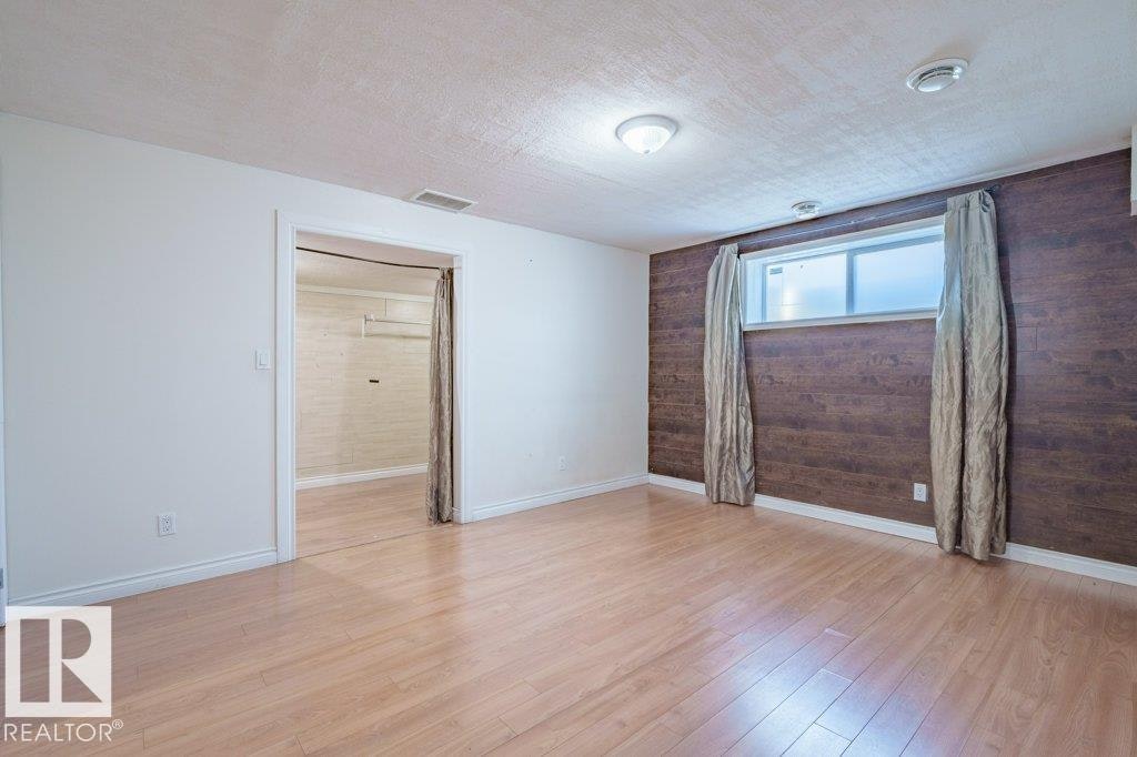 6103 18 Avenue, Edmonton, AB, T6X 0W3 - 46