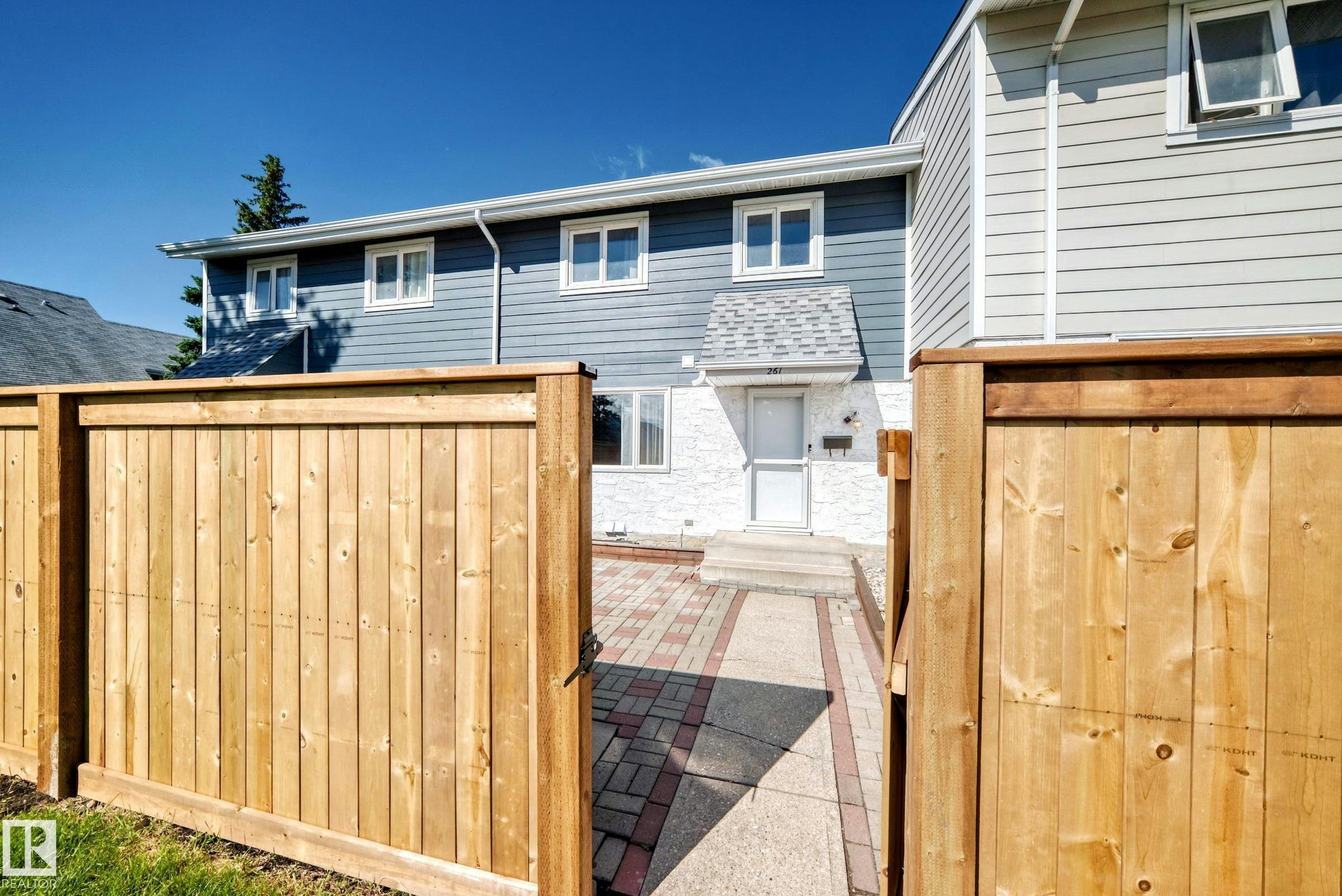 261 Callingwood Two, Edmonton, AB, T5T 1A3