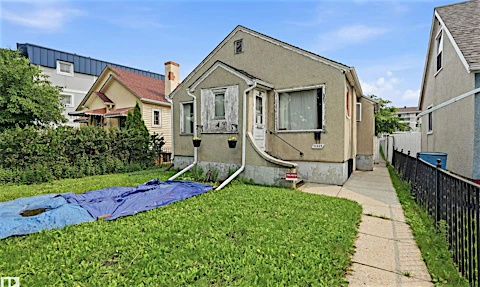 11325 101 Street, Edmonton, AB, T5G 2A6