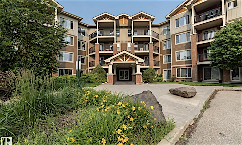 208-3719 Whitelaw Lane, Edmonton, AB, T6W 2C3