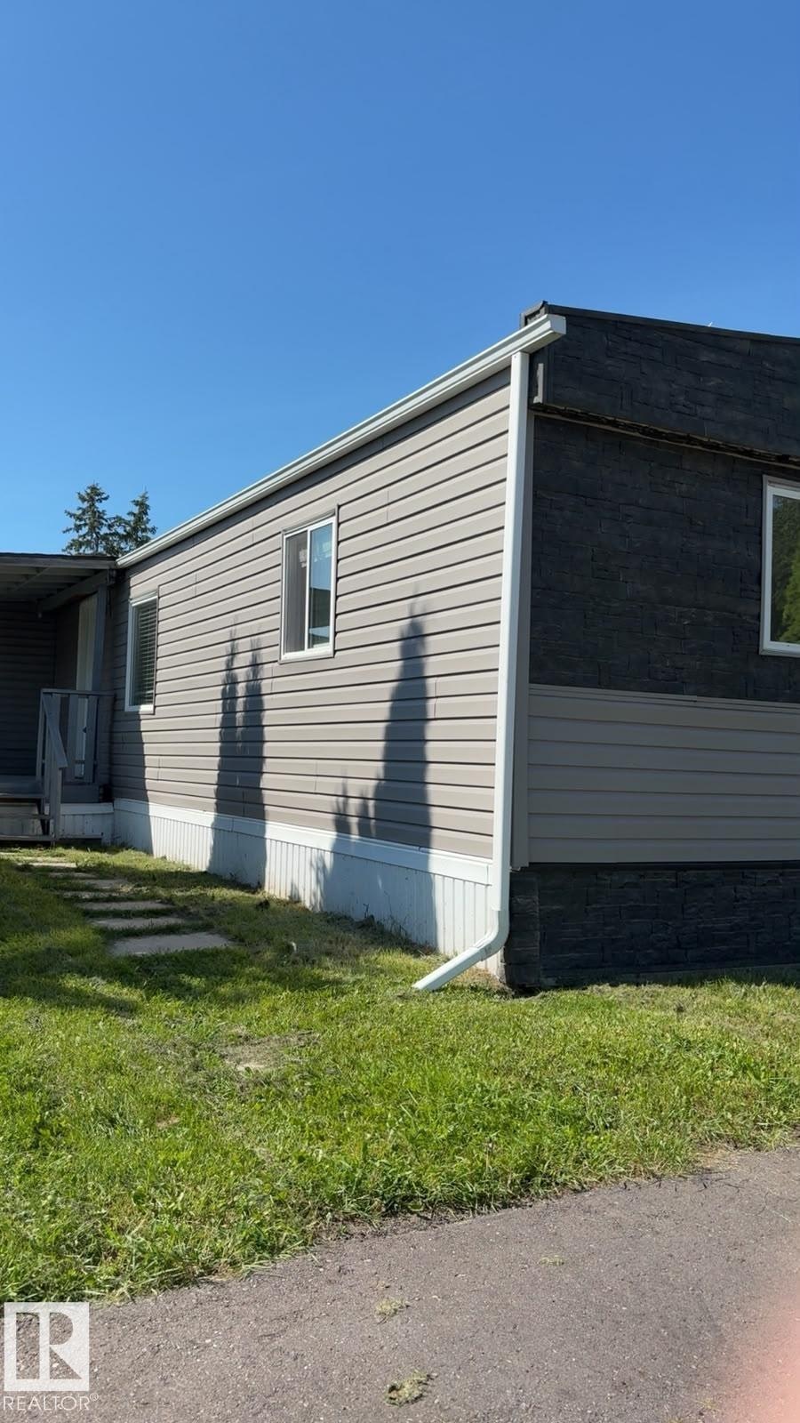 543 Evergreen Park, Edmonton, AB, T5Y 4M2