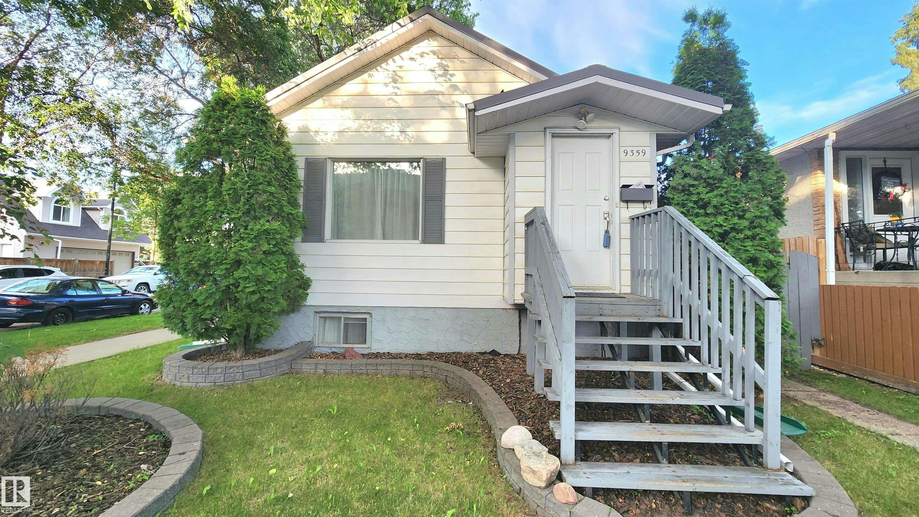 9359 92 Street, Edmonton, AB, T6C 3R8