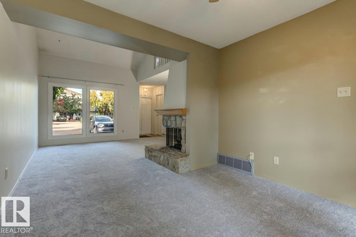 5441 Hill View Crescent, Edmonton, AB, T6L 1V9 - 4