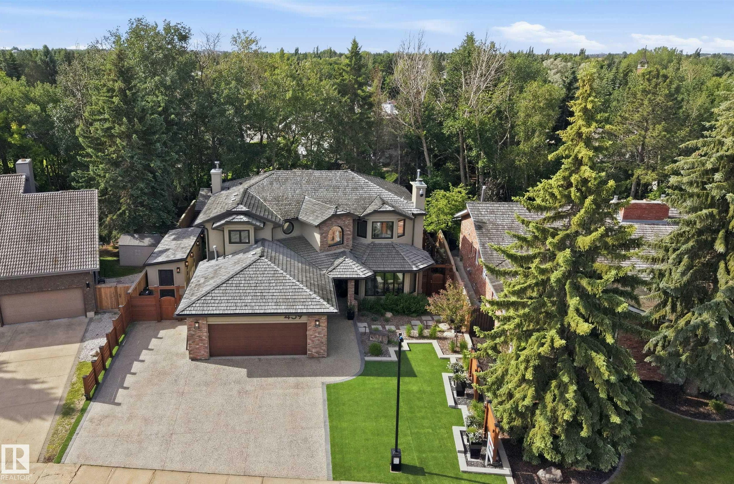 439 Rooney Crescent, Edmonton, AB, T6R 1C5