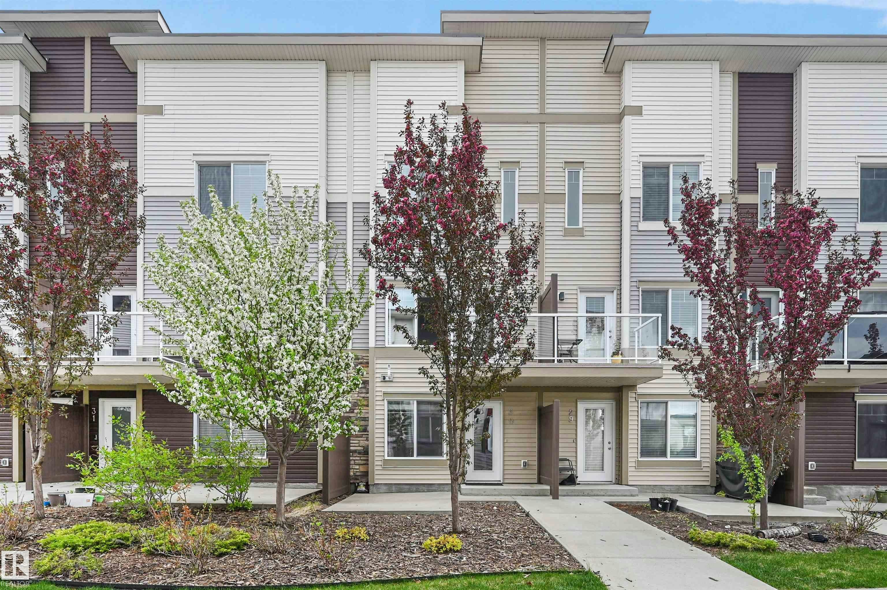 30-804 Welsh Drive, Edmonton, AB, T6X 1Y8