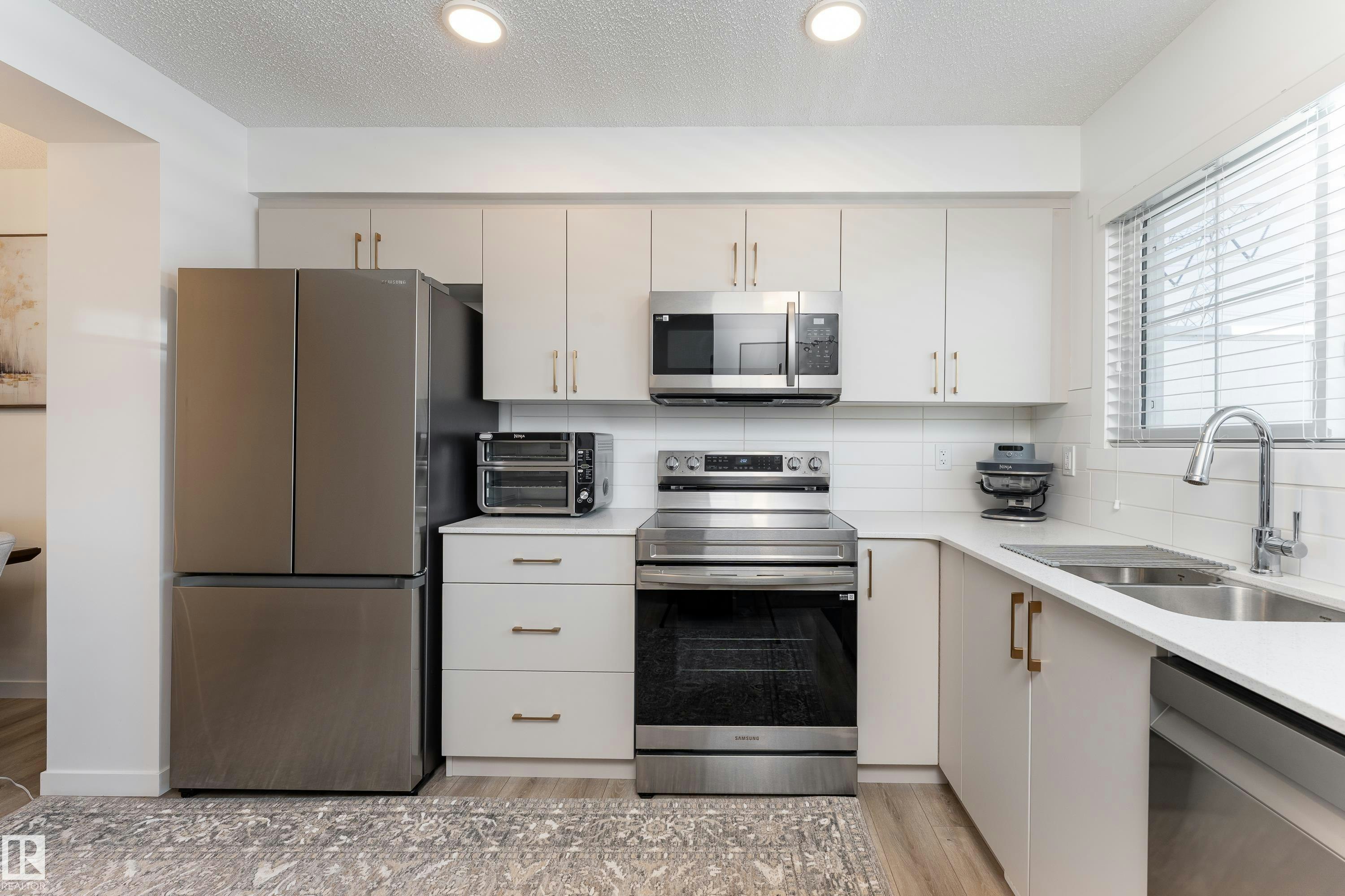 2904 192 Street, Edmonton, AB, T5M 3B5