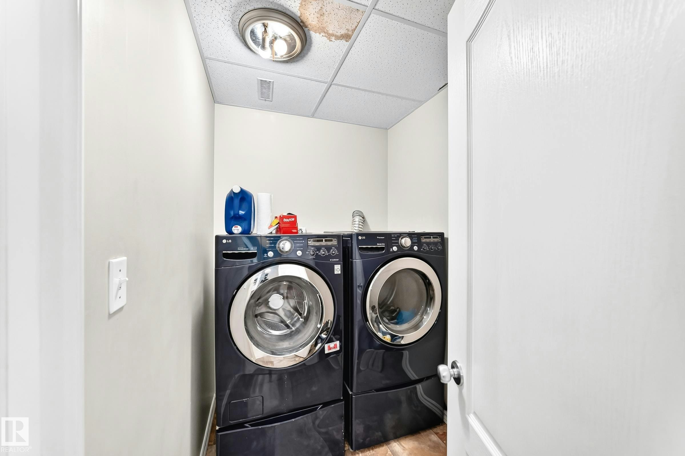 3226 30 Avenue, Edmonton, AB, T6T 1T4 - 43