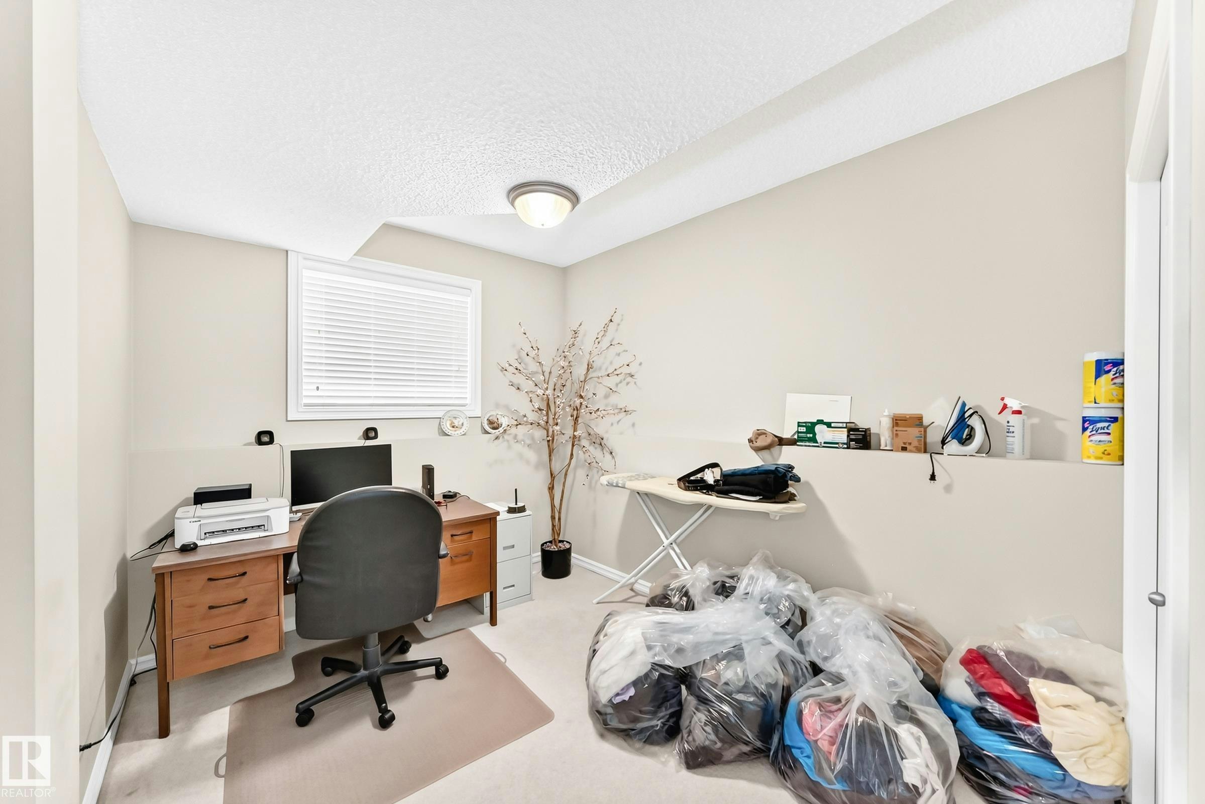 3226 30 Avenue, Edmonton, AB, T6T 1T4 - 39