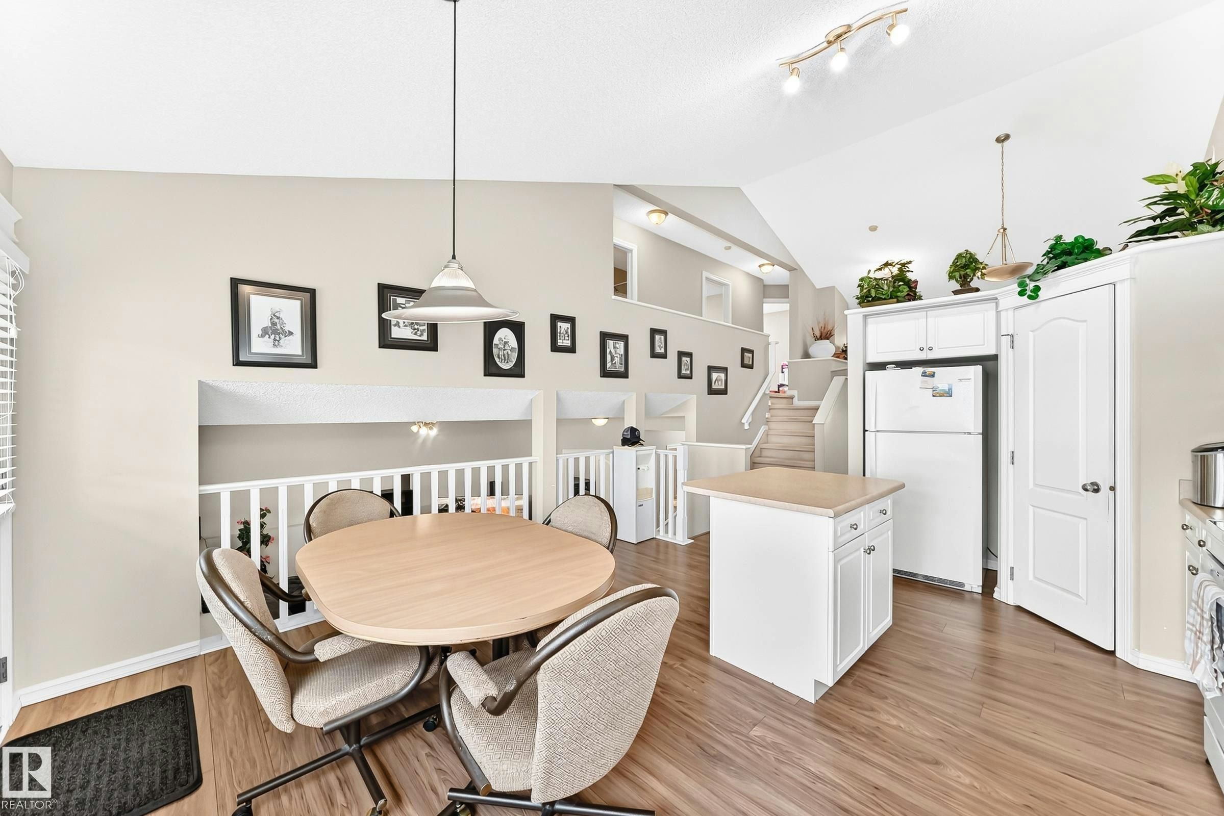 3226 30 Avenue, Edmonton, AB, T6T 1T4 - 15