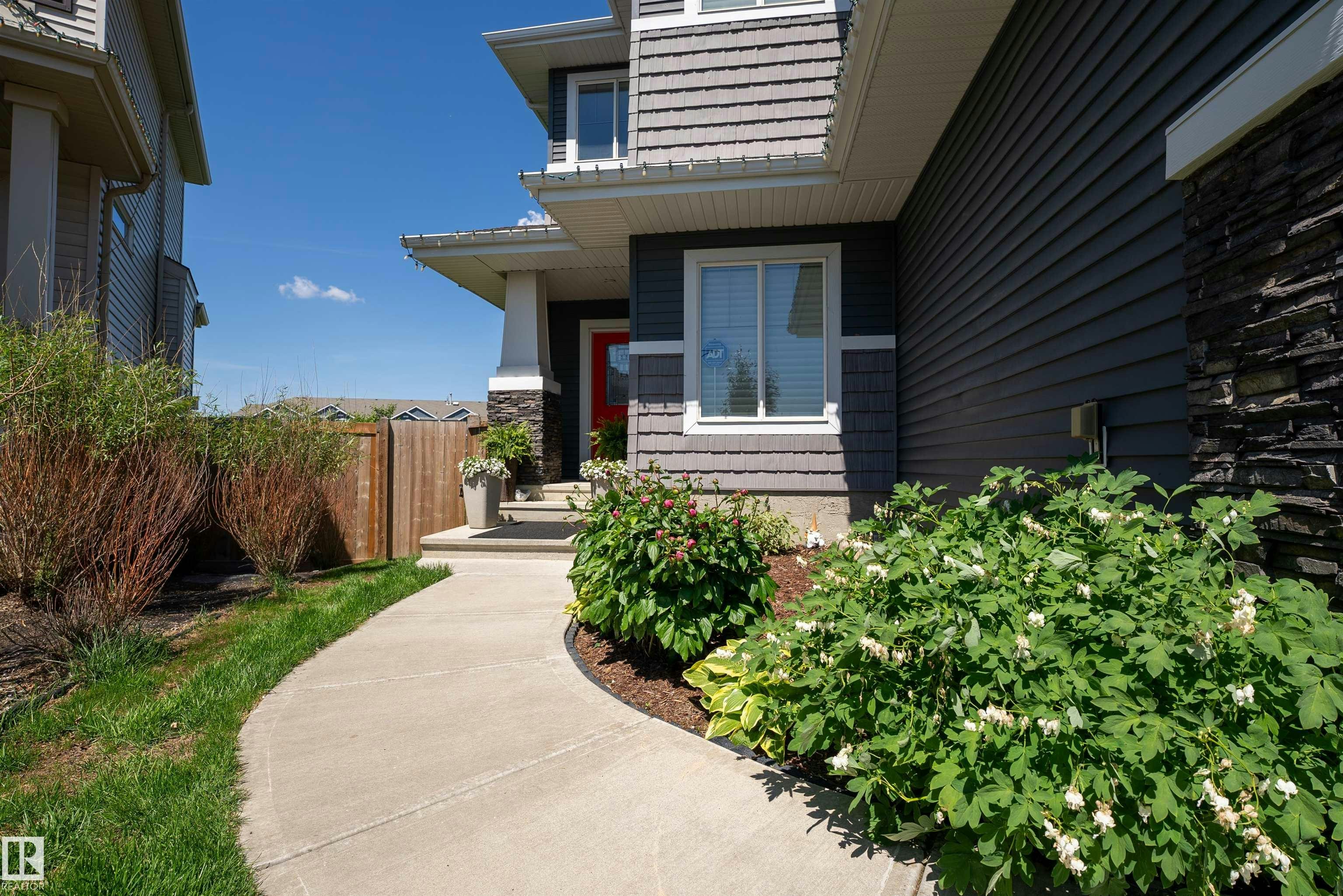 3386 Cutler Crescent, Edmonton, AB, T6W 2N4 - 3