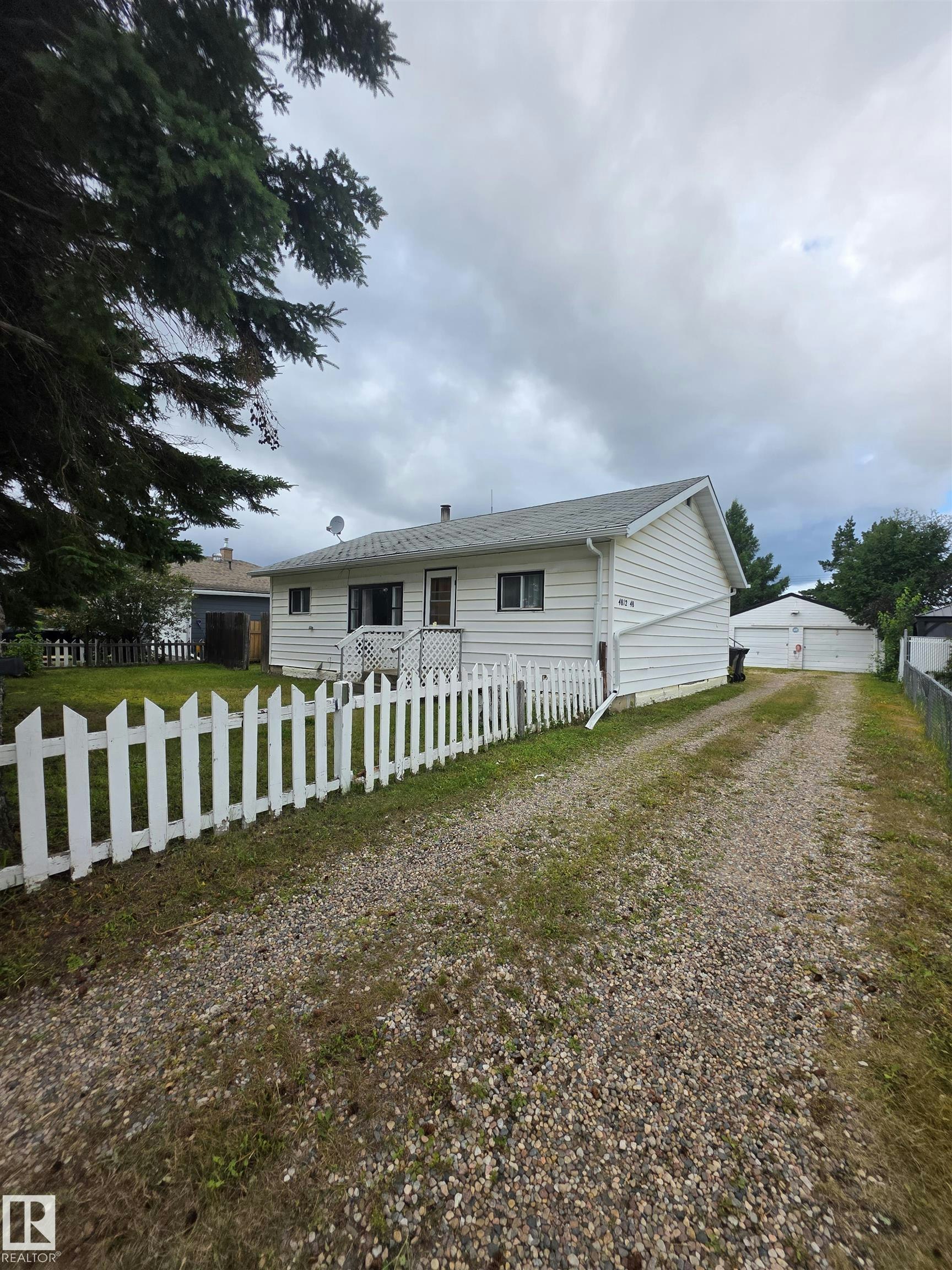 4812 48 Avenue, Cold Lake, AB, T9M 1Y4