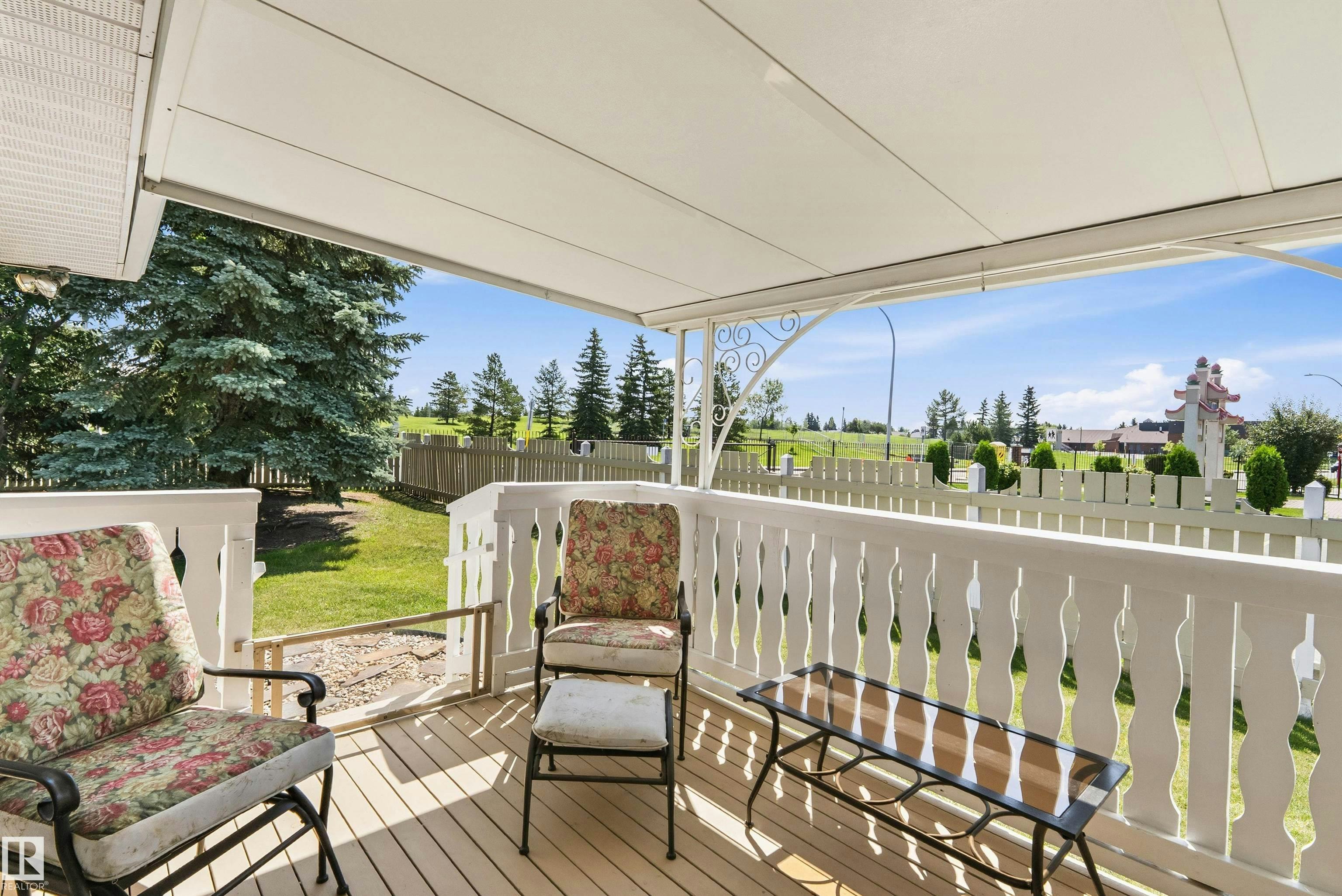 4823 32 Avenue, Edmonton, AB, T6L 4Y7