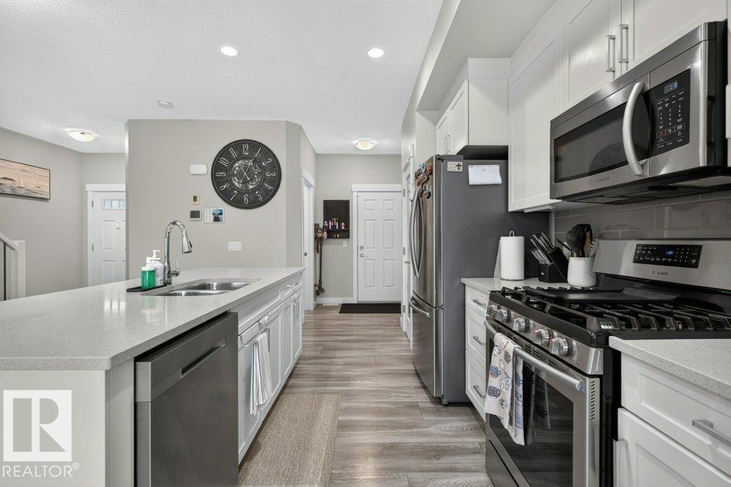 848 Ebbers Crescent, Edmonton, AB, T5Y 3B2