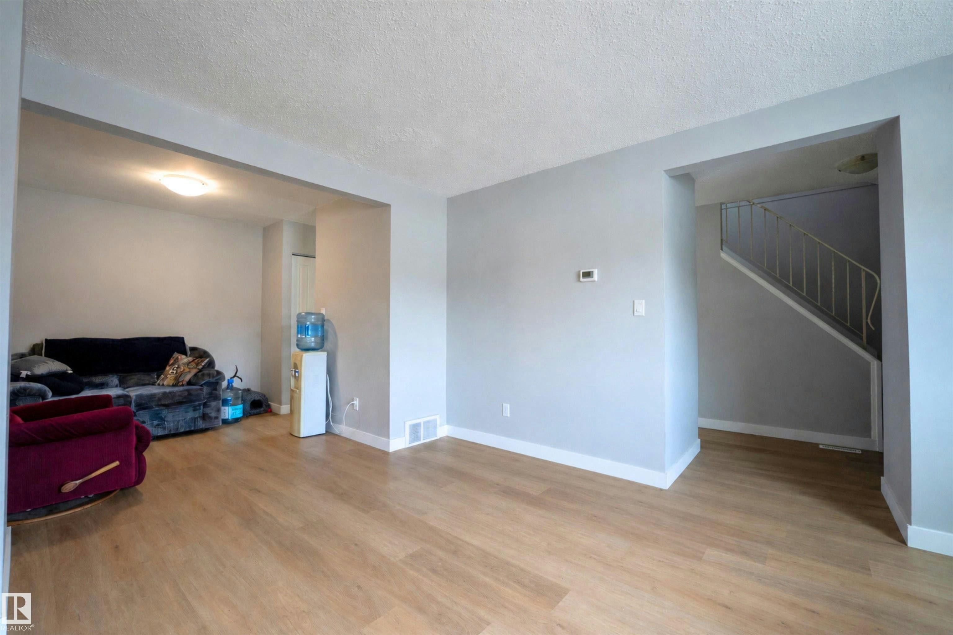 13225 47 Street, Edmonton, AB, T5A 3L5 - 12