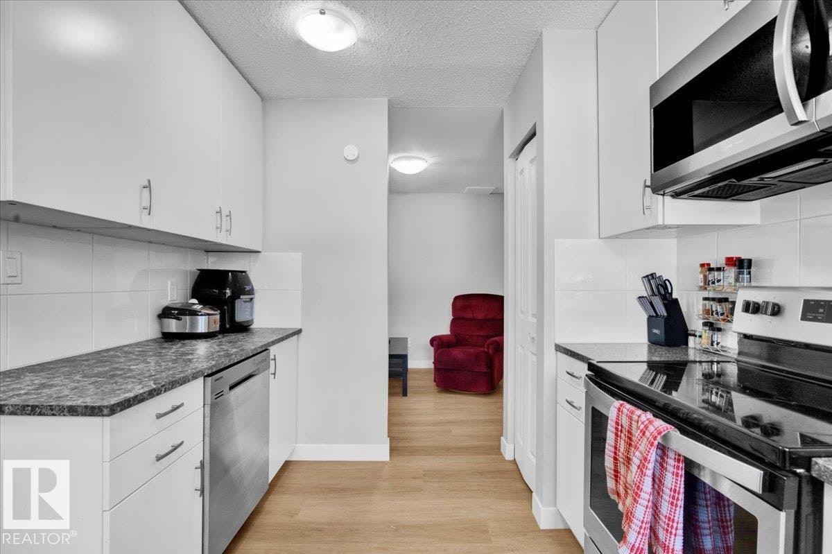 13225 47 Street, Edmonton, AB, T5A 3L5 - 9