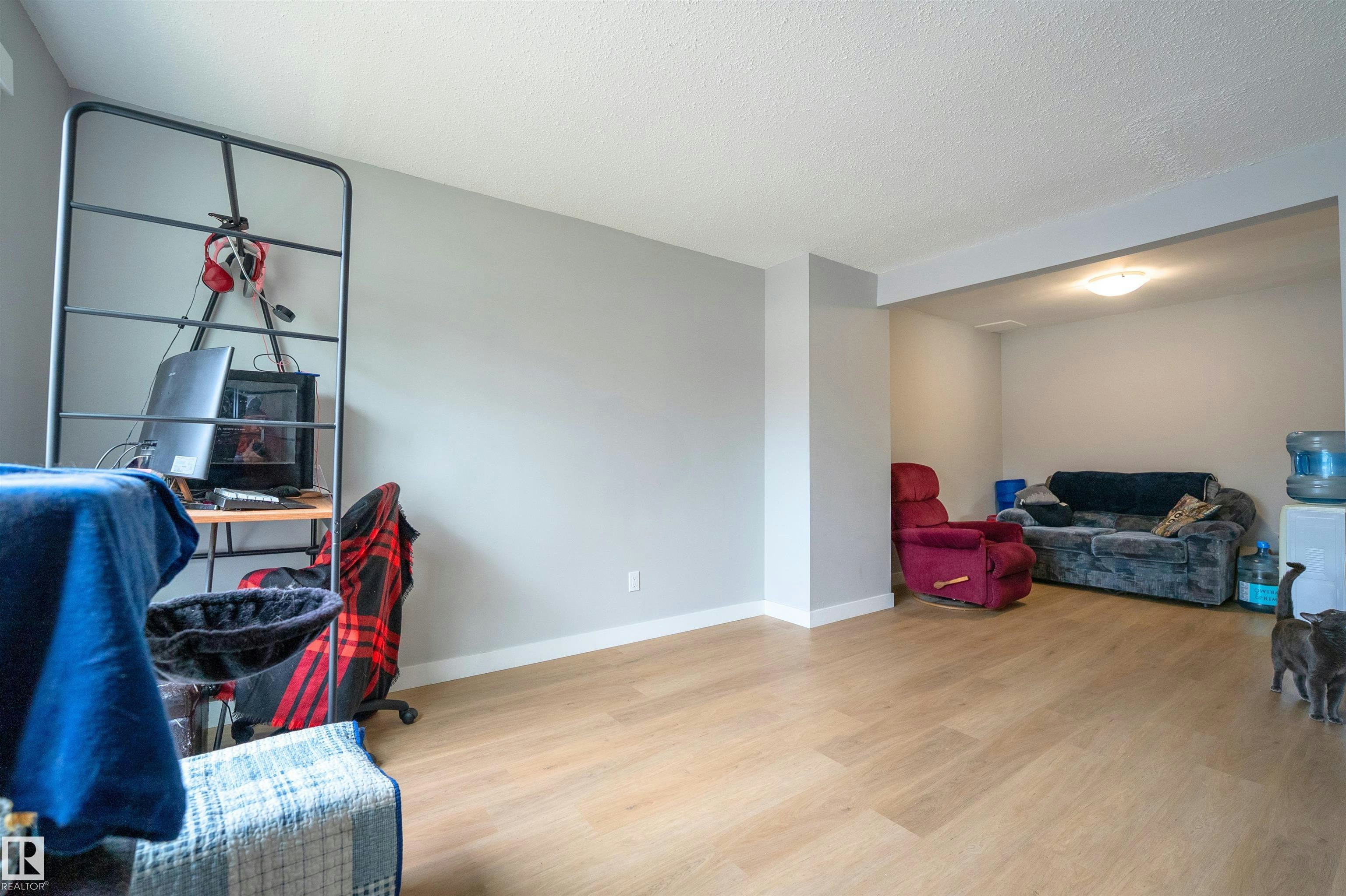 13225 47 Street, Edmonton, AB, T5A 3L5 - 14