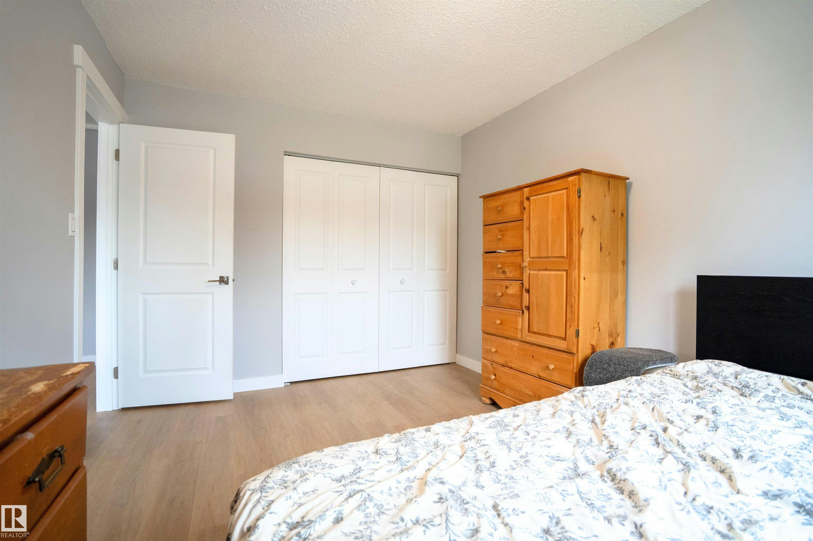 13225 47 Street, Edmonton, AB, T5A 3L5 - 23