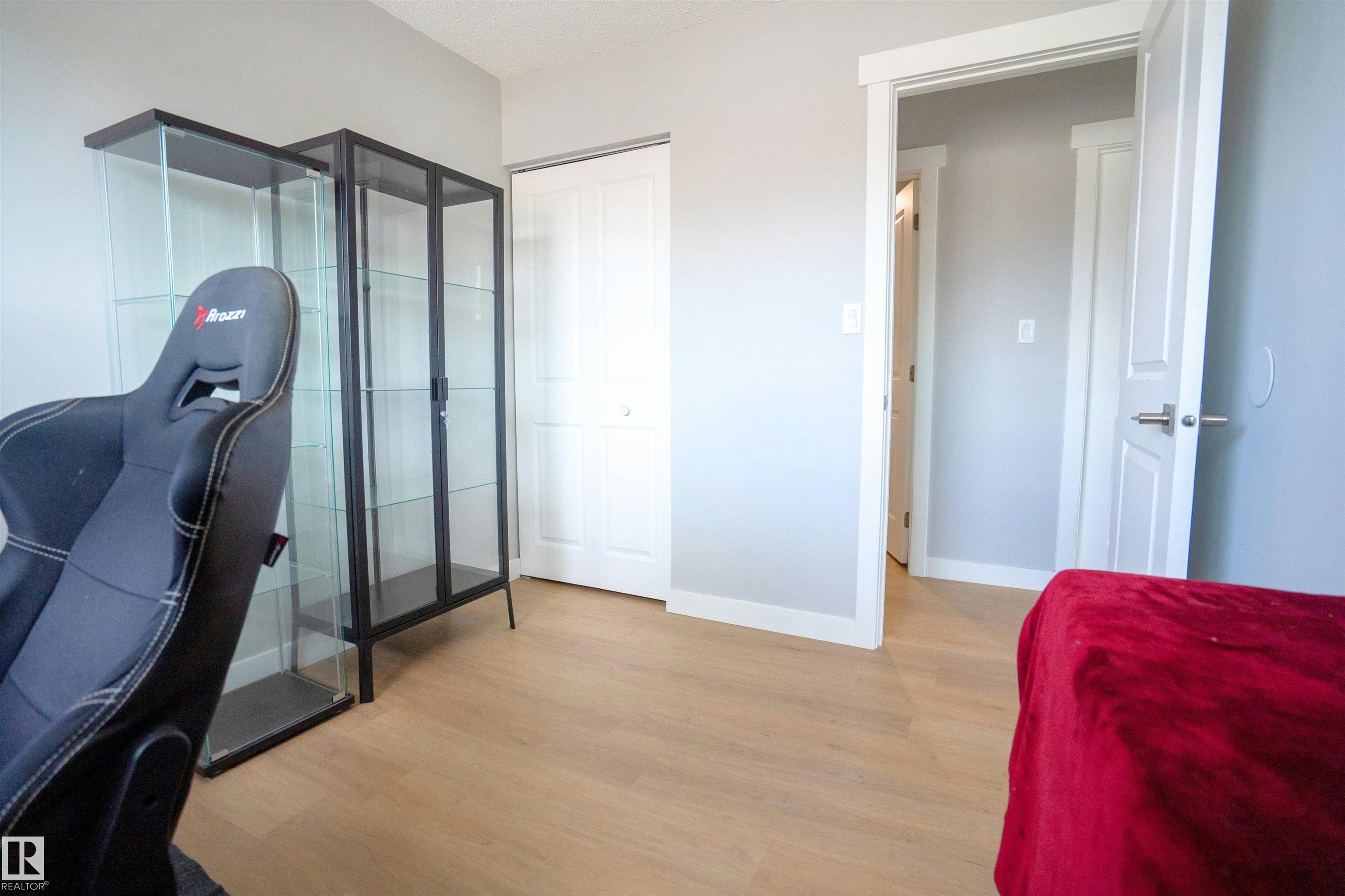 13225 47 Street, Edmonton, AB, T5A 3L5 - 25