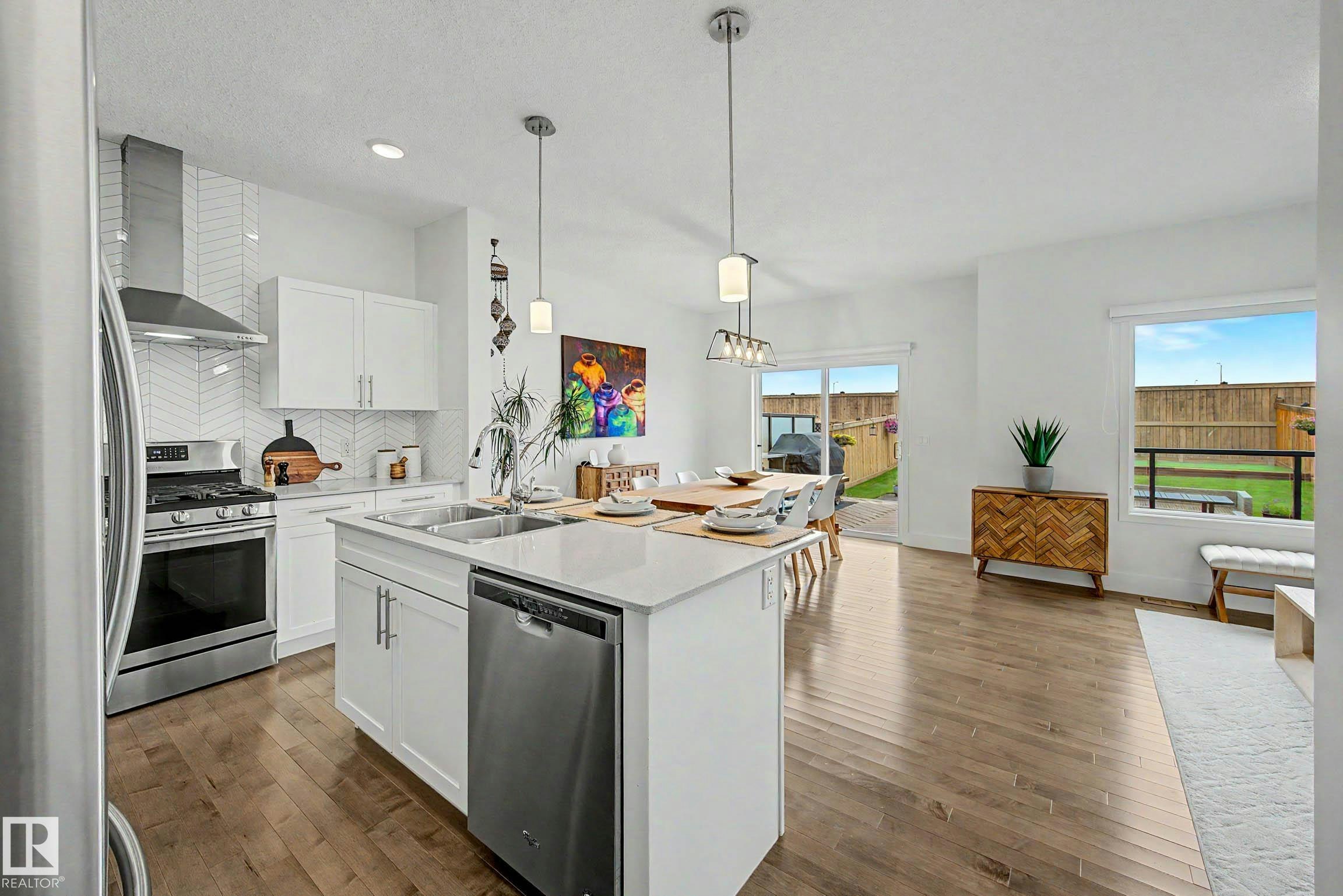 12120 177 Avenue, Edmonton, AB, T5X 0L1 - 11
