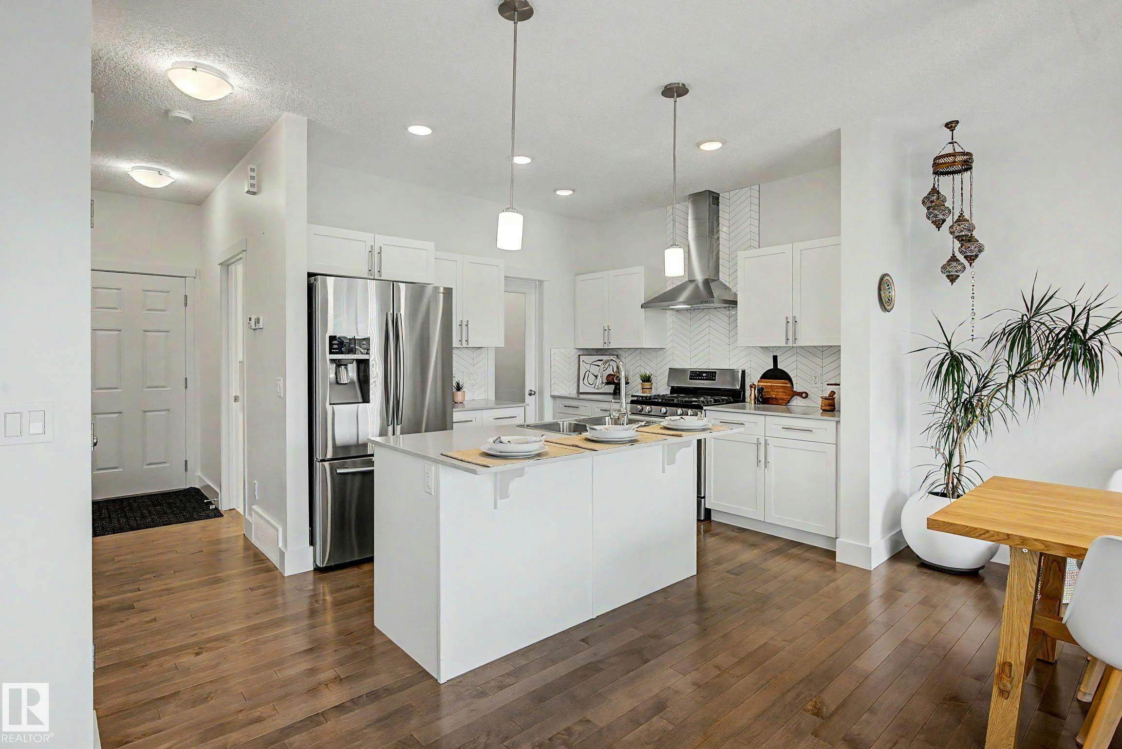 12120 177 Avenue, Edmonton, AB, T5X 0L1 - 14