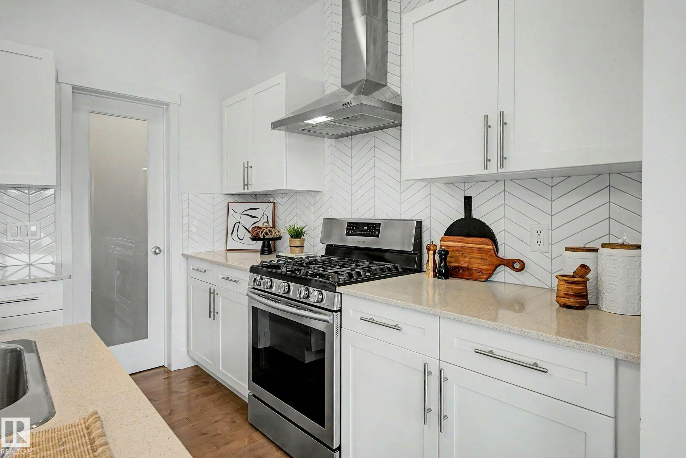 12120 177 Avenue, Edmonton, AB, T5X 0L1 - 18