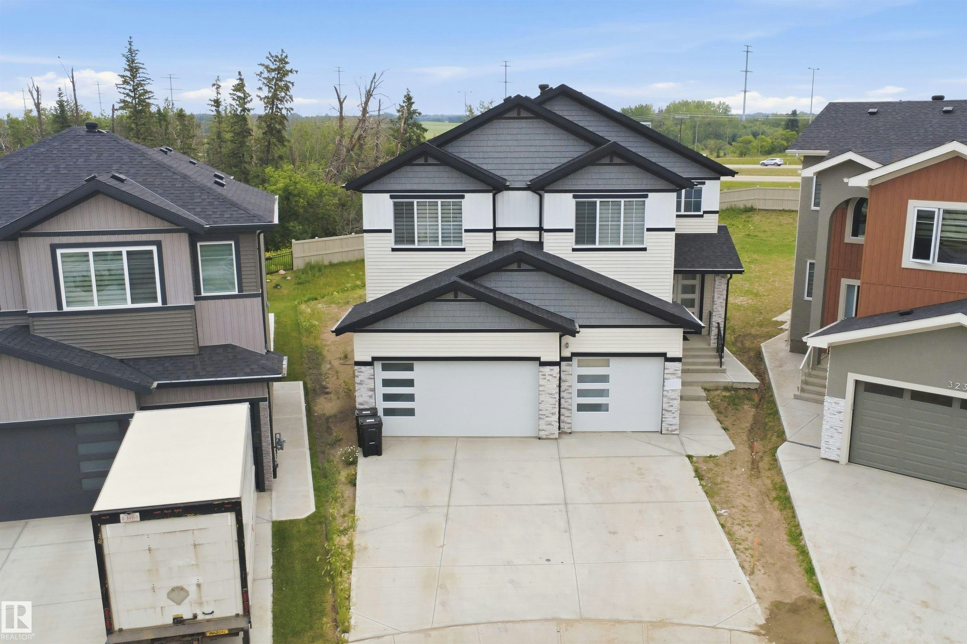 304 33 Avenue, Edmonton, AB, T6T 2V8 - 60