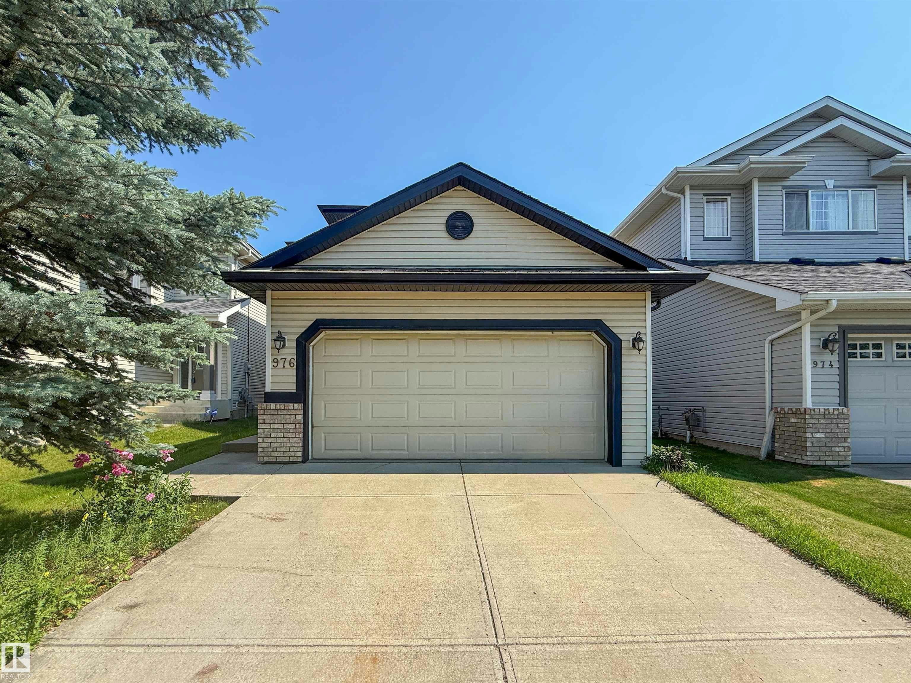 976 Rutherford Road, Edmonton, AB, T6W 1W9